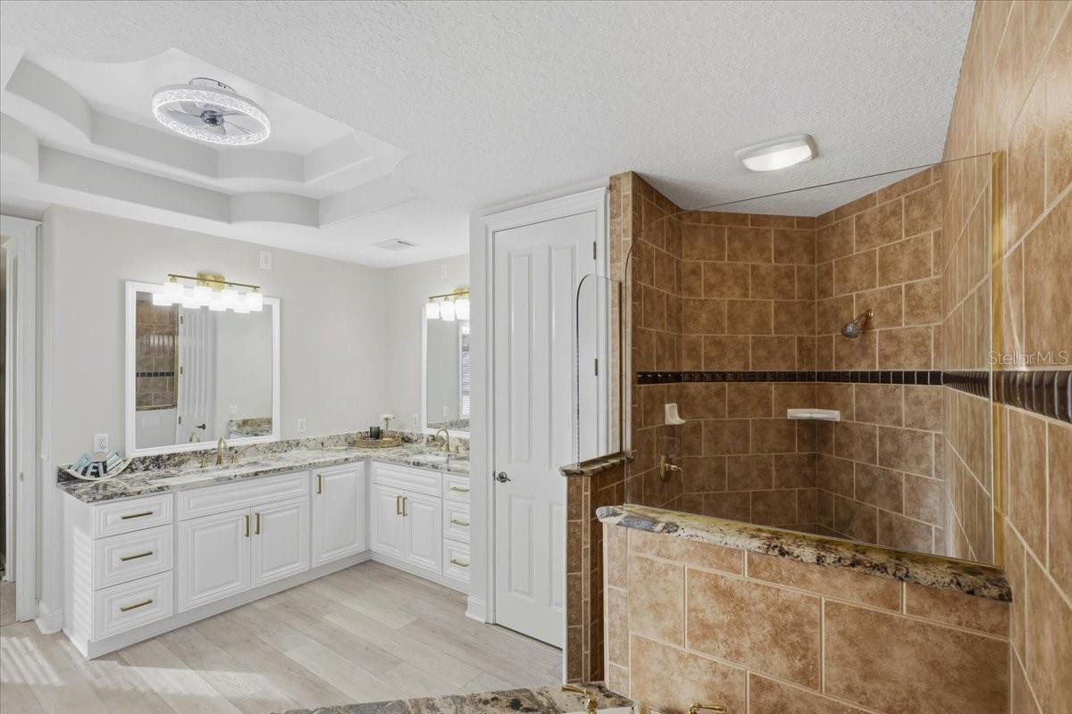 100 EMERALD LAKE DRIVE, Palm Coast, FL 32137