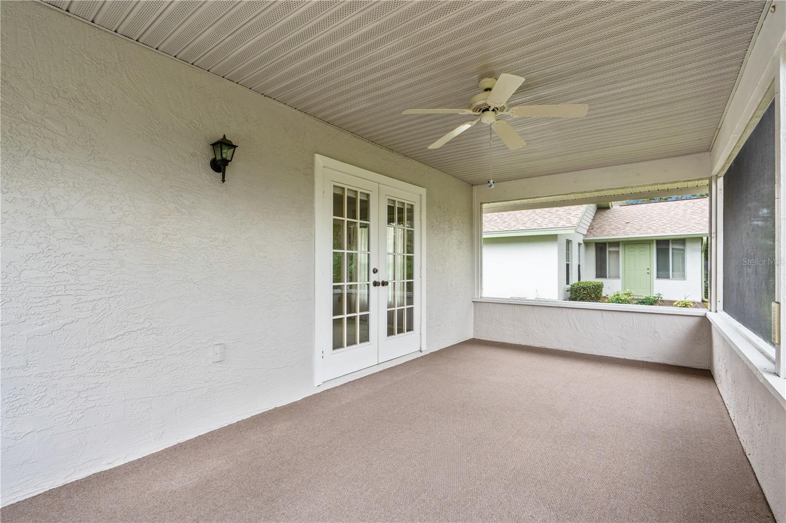 Large Porch - 10'X19'