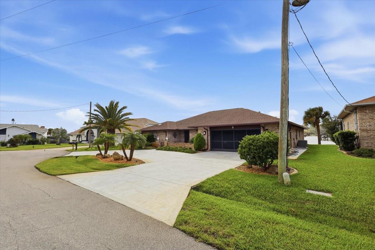 5 CHERRYTREE COURT, Palm Coast, FL 32137