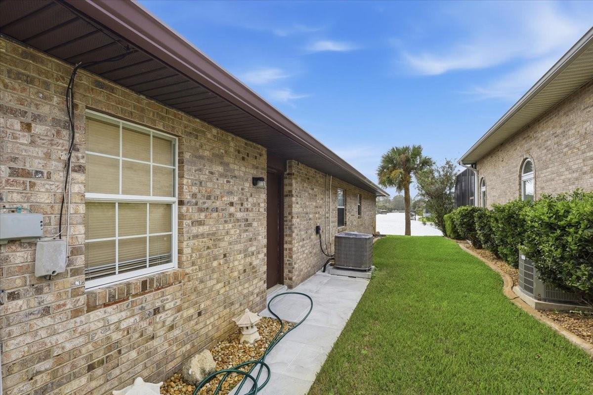 5 CHERRYTREE COURT, Palm Coast, FL 32137