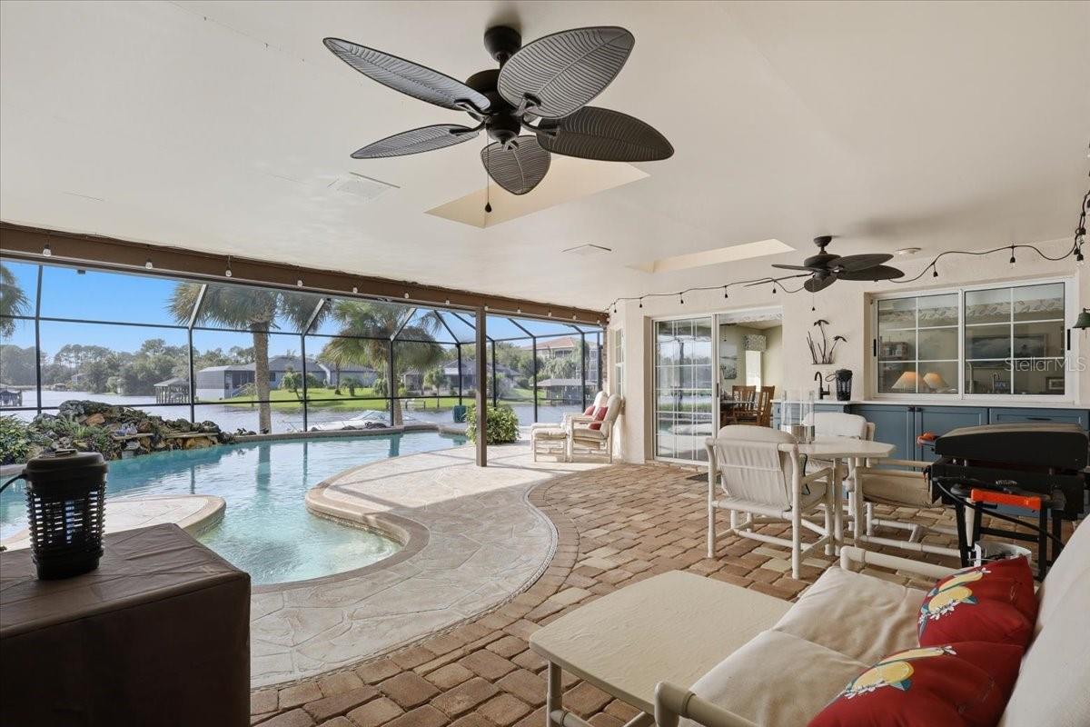 5 CHERRYTREE COURT, Palm Coast, FL 32137