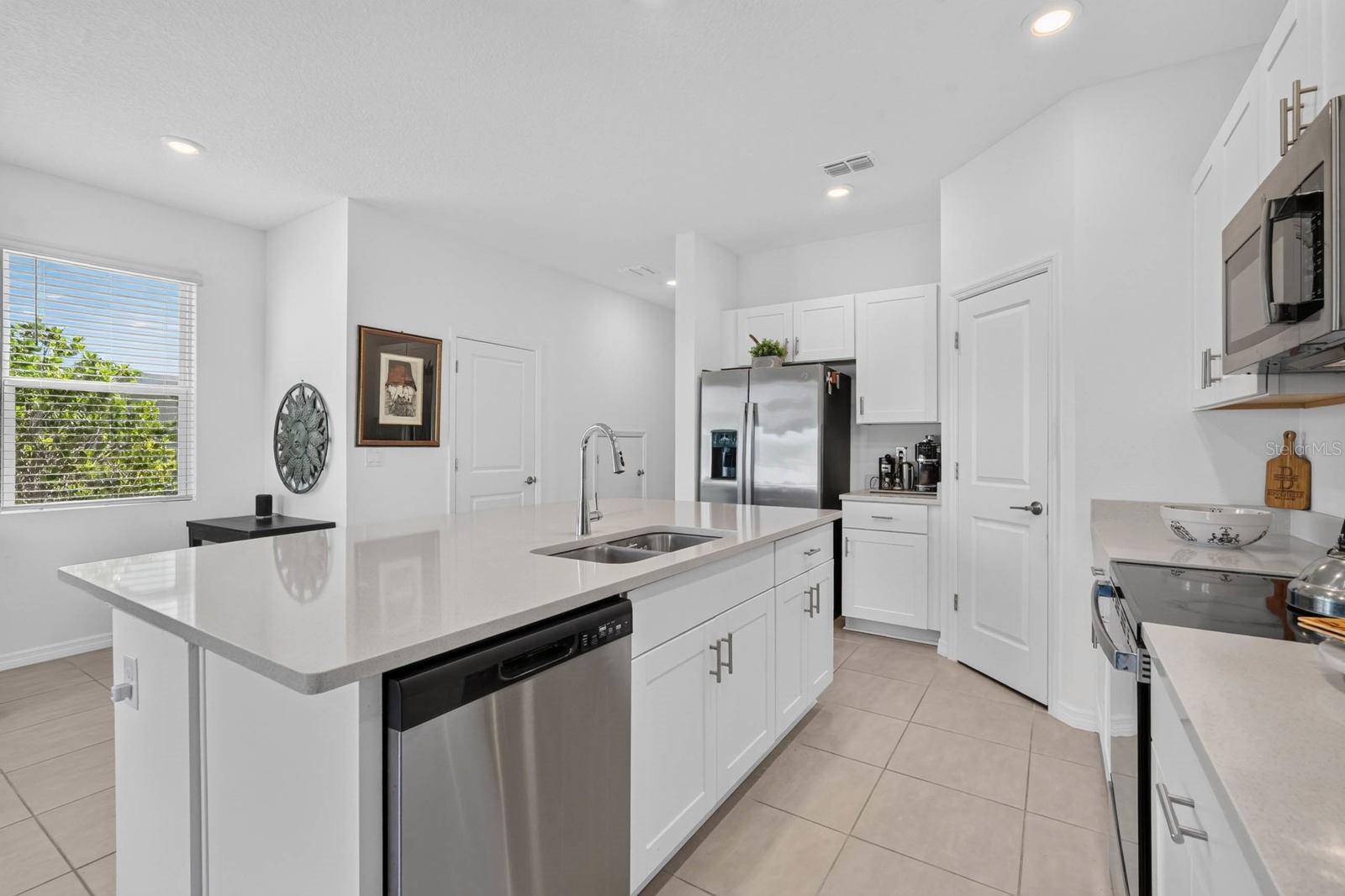205 RIVER FRONT WAY, Edgewater, FL 32141