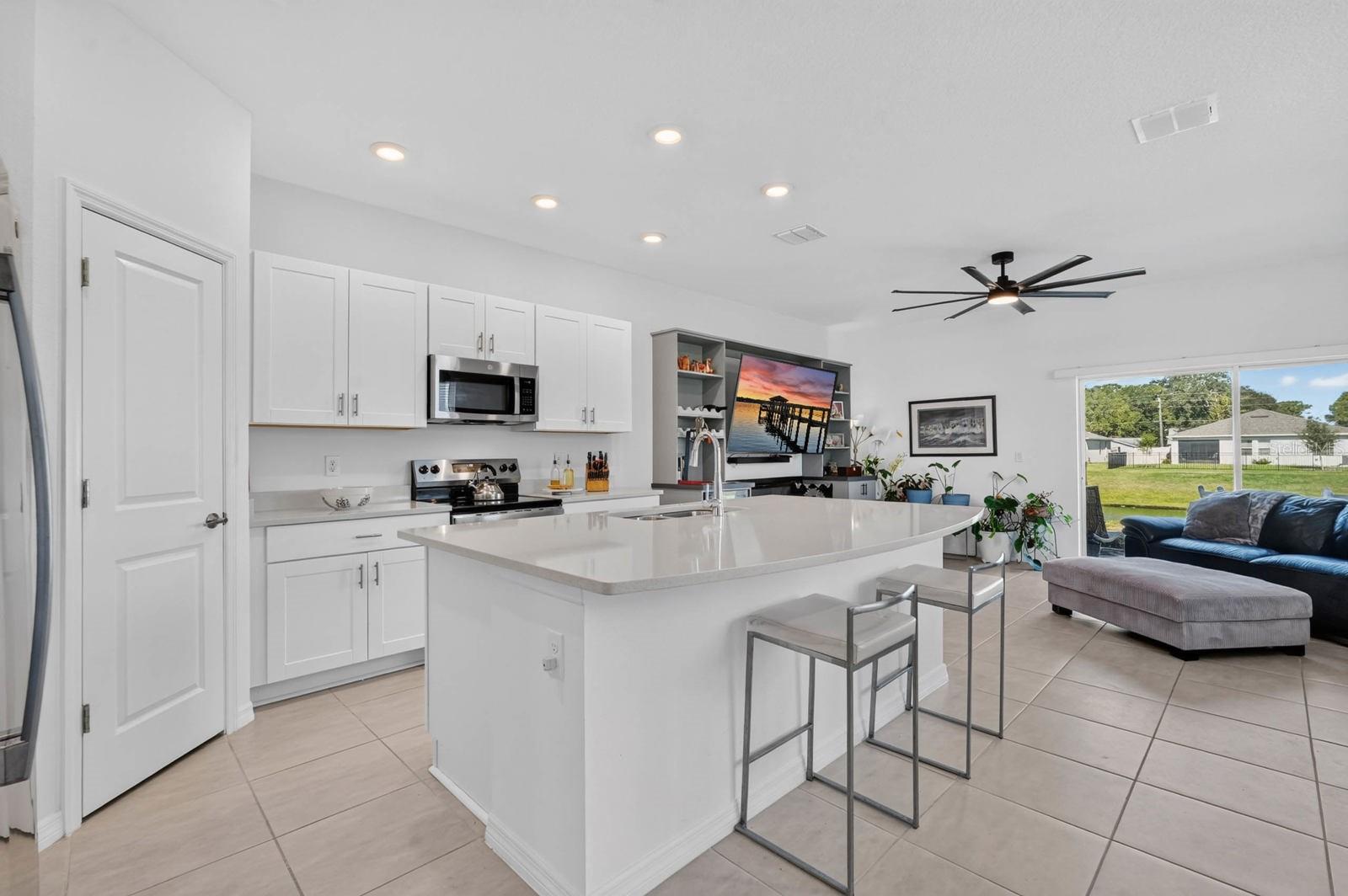 205 RIVER FRONT WAY, Edgewater, FL 32141