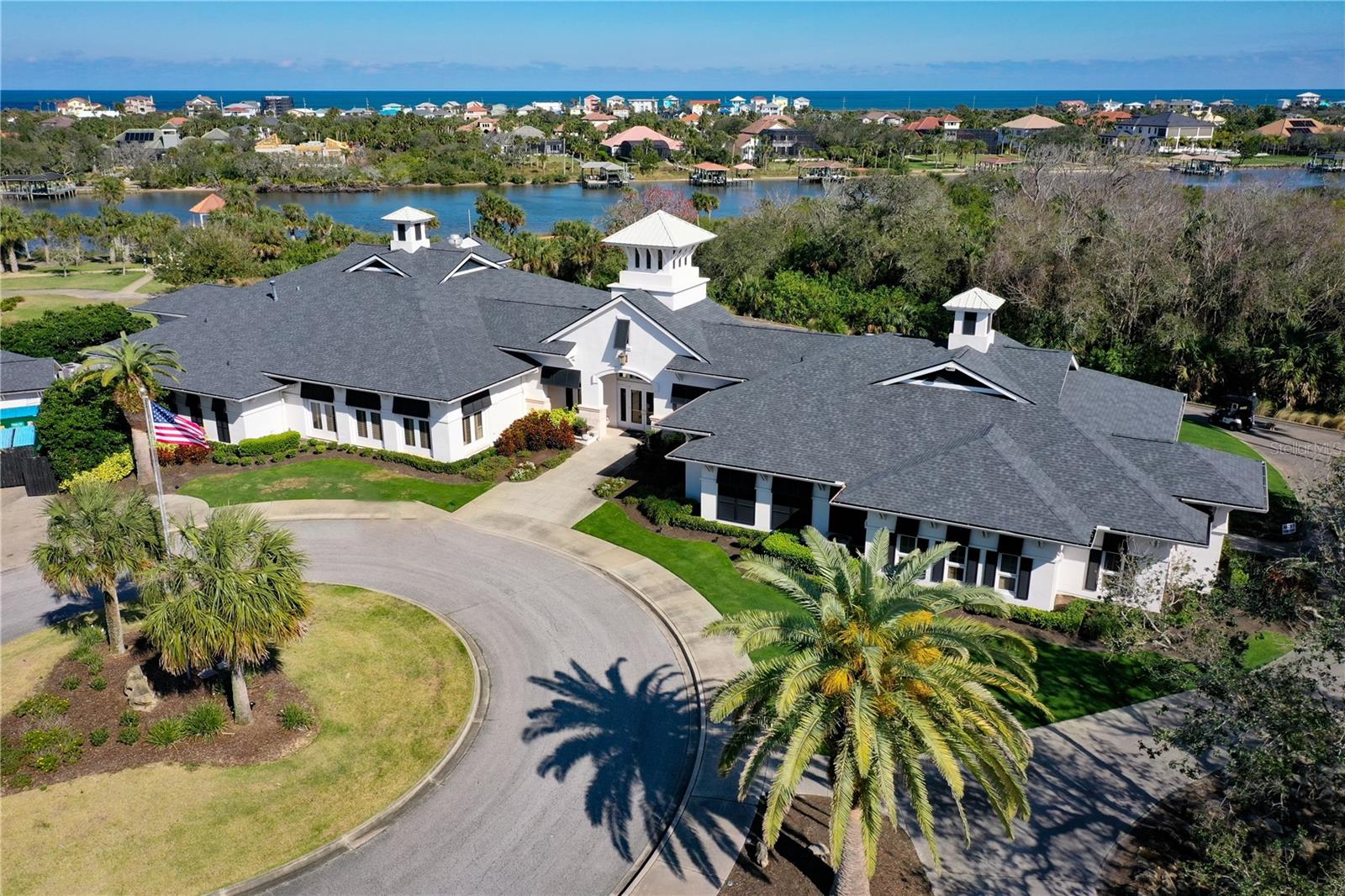 Gold clubhouse