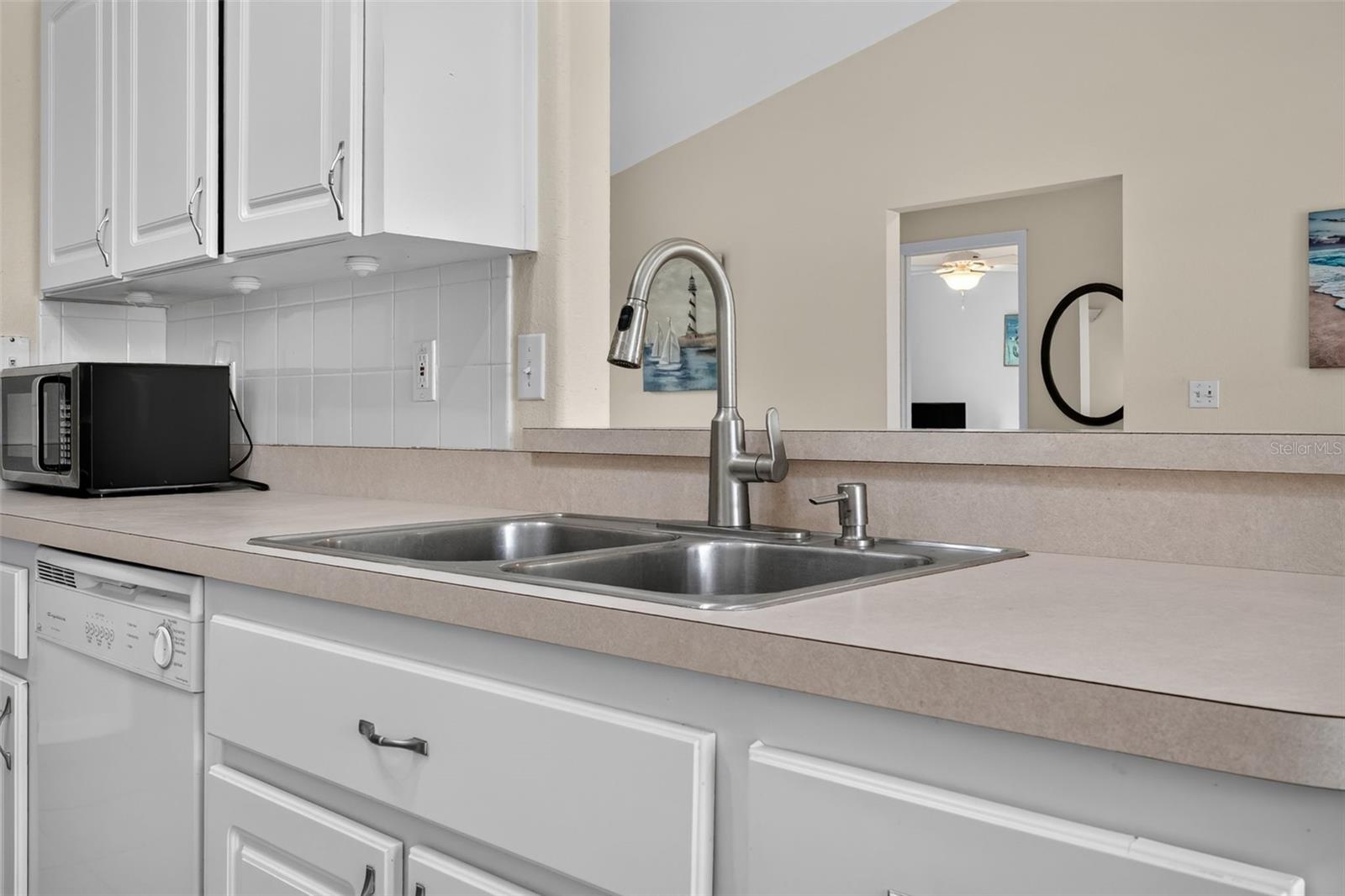 206 HERNANDEZ AVENUE, Ormond Beach, FL 32174