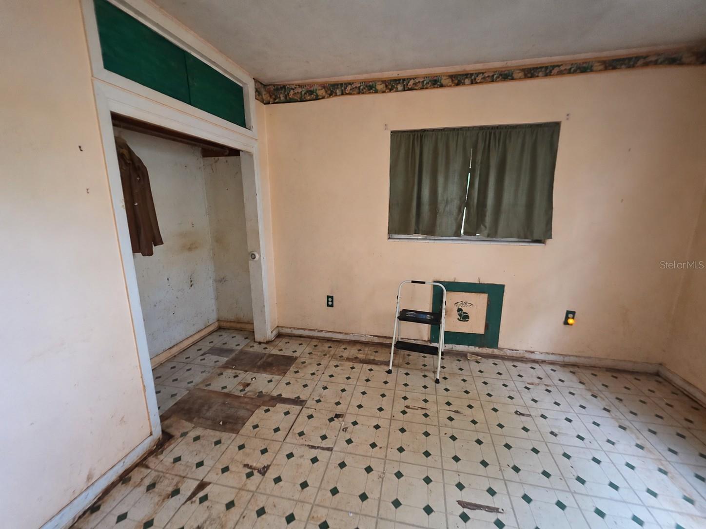 1265 E MINNESOTA AVENUE, Deland, FL 32724