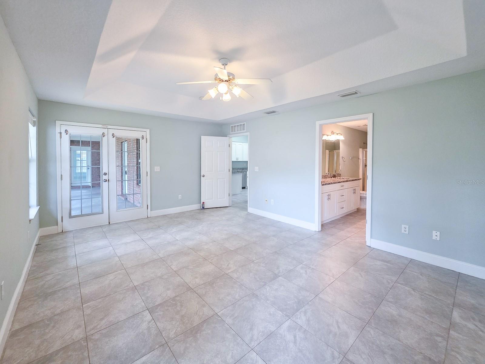 4 LLOWICK COURT, Palm Coast, FL 32164