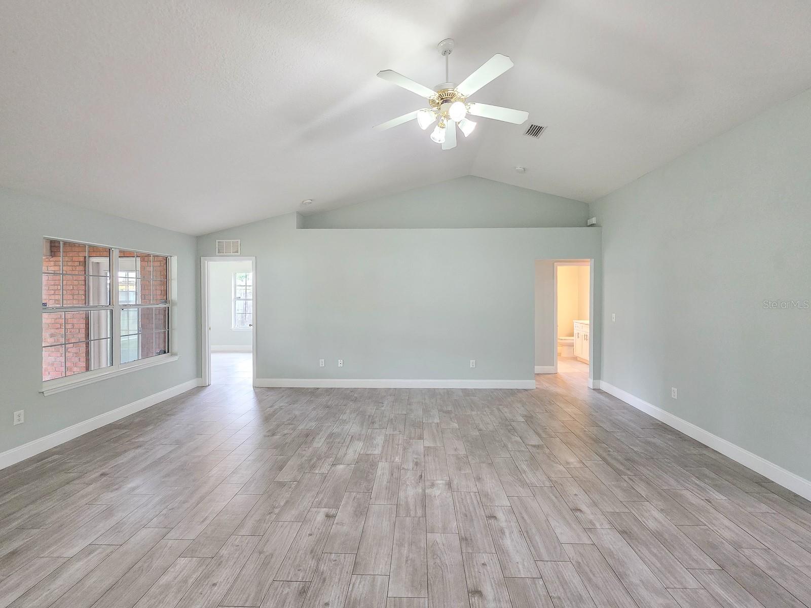 4 LLOWICK COURT, Palm Coast, FL 32164