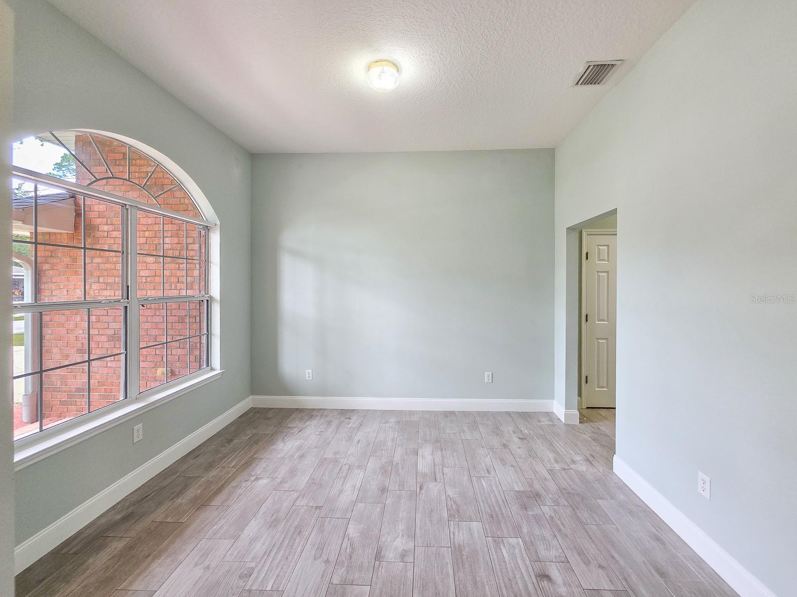 4 LLOWICK COURT, Palm Coast, FL 32164