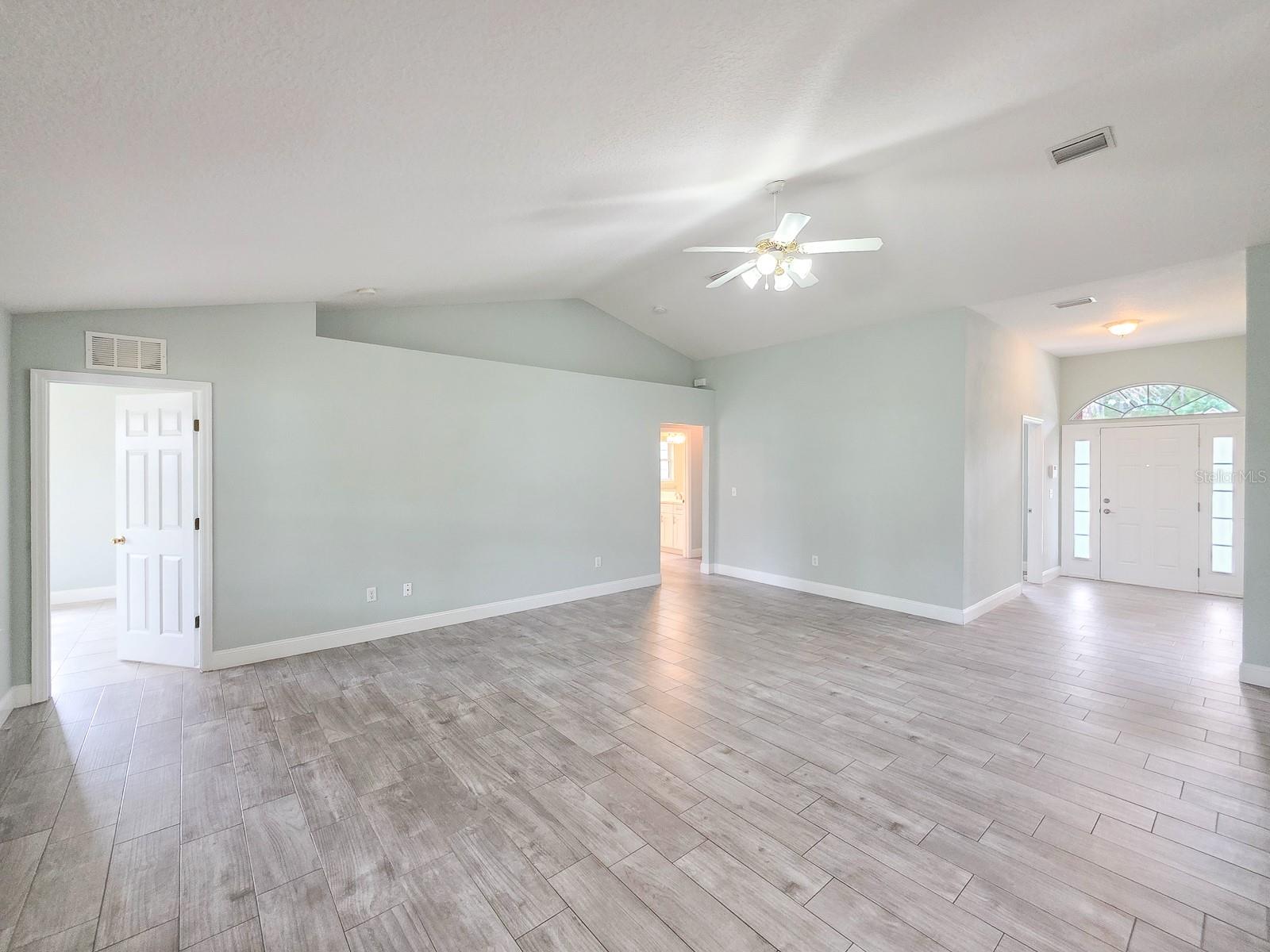4 LLOWICK COURT, Palm Coast, FL 32164