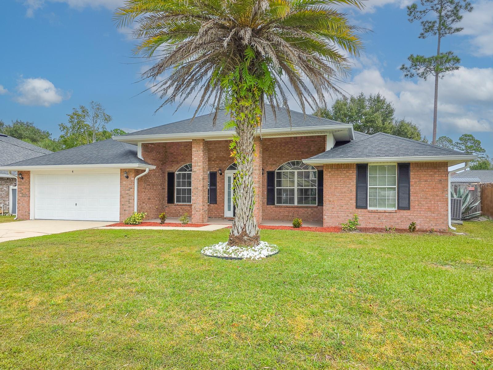 4 LLOWICK COURT, Palm Coast, FL 32164