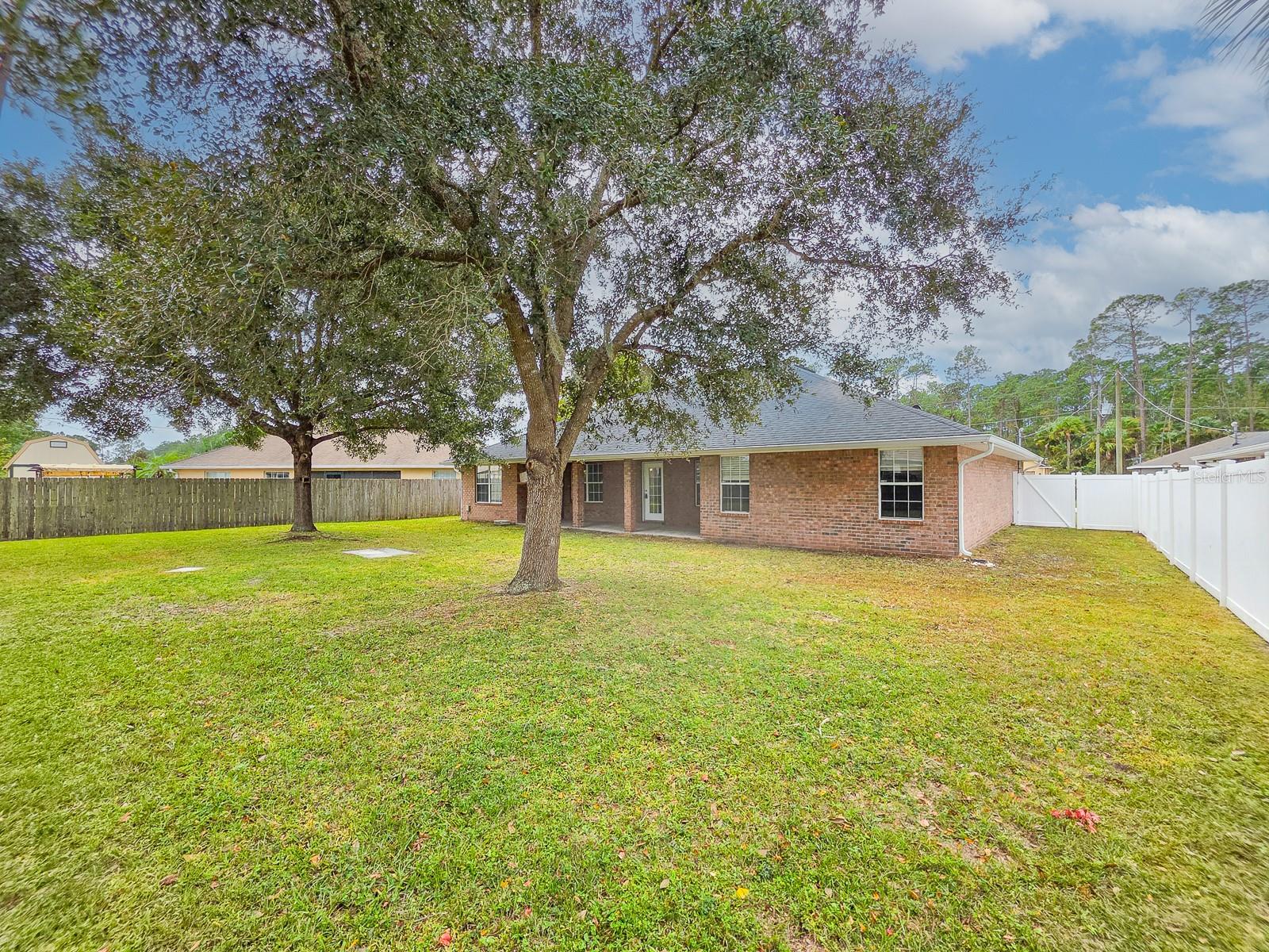 4 LLOWICK COURT, Palm Coast, FL 32164