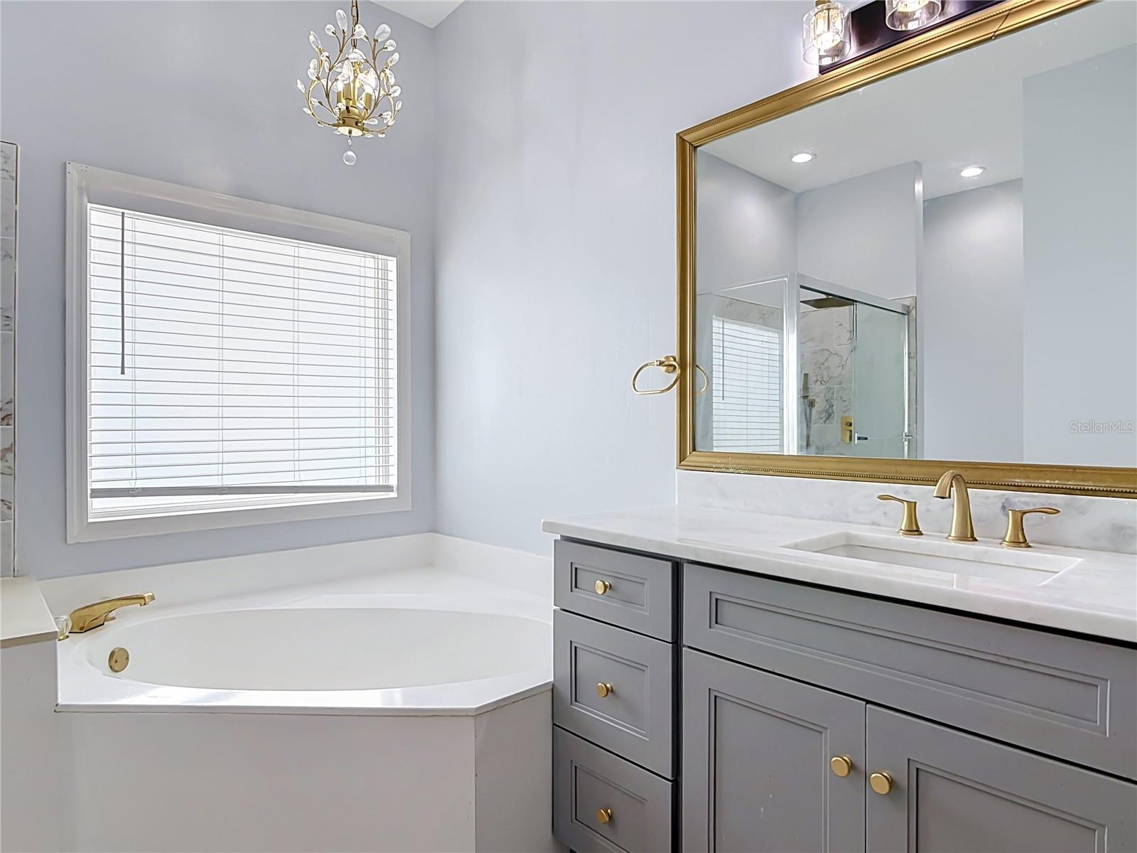 5 BAY POINTE DRIVE, Ormond Beach, FL 32174