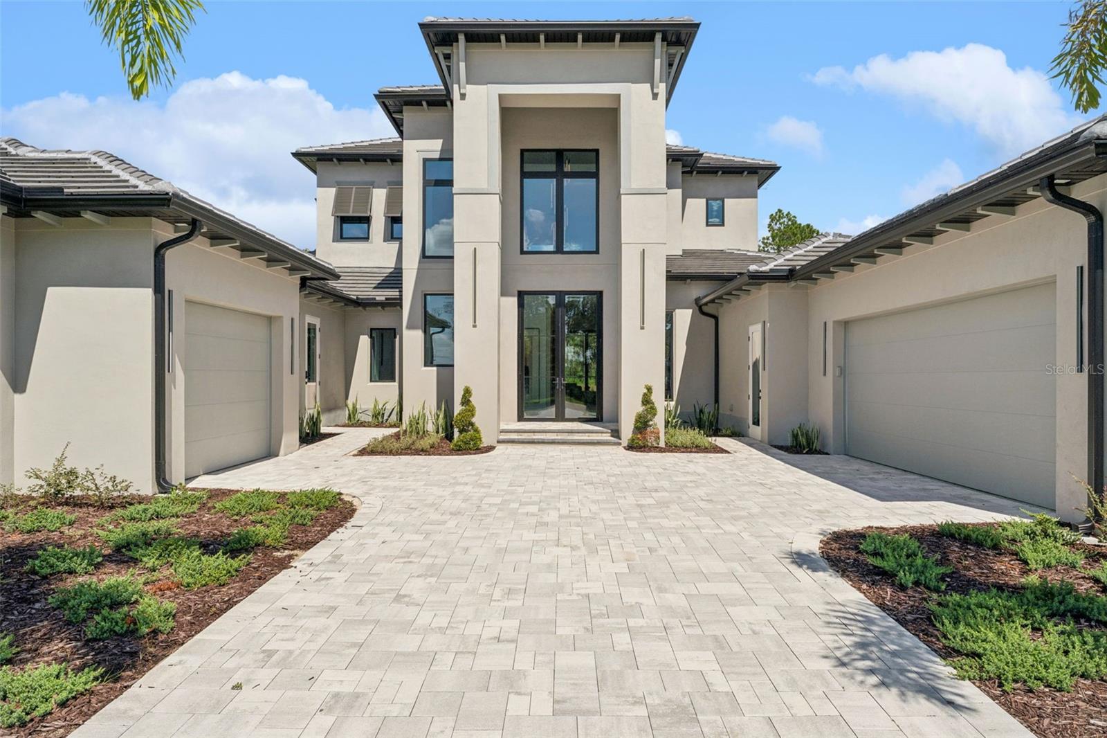 16118 PENDIO DRIVE, Montverde, FL 34756 16118 PENDIO DRIVE, Montverde, FL 34756