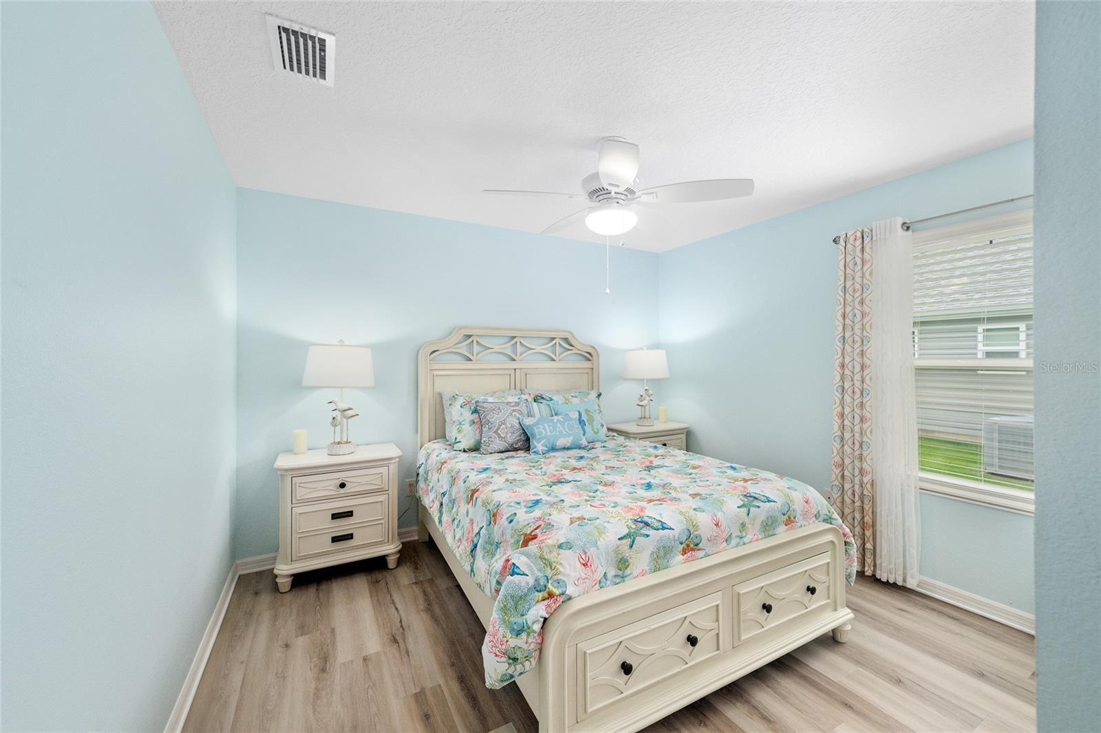 1194 MCDONOUGH PLACE, The Villages, FL 32163 1194 MCDONOUGH PLACE, The Villages, FL 32163