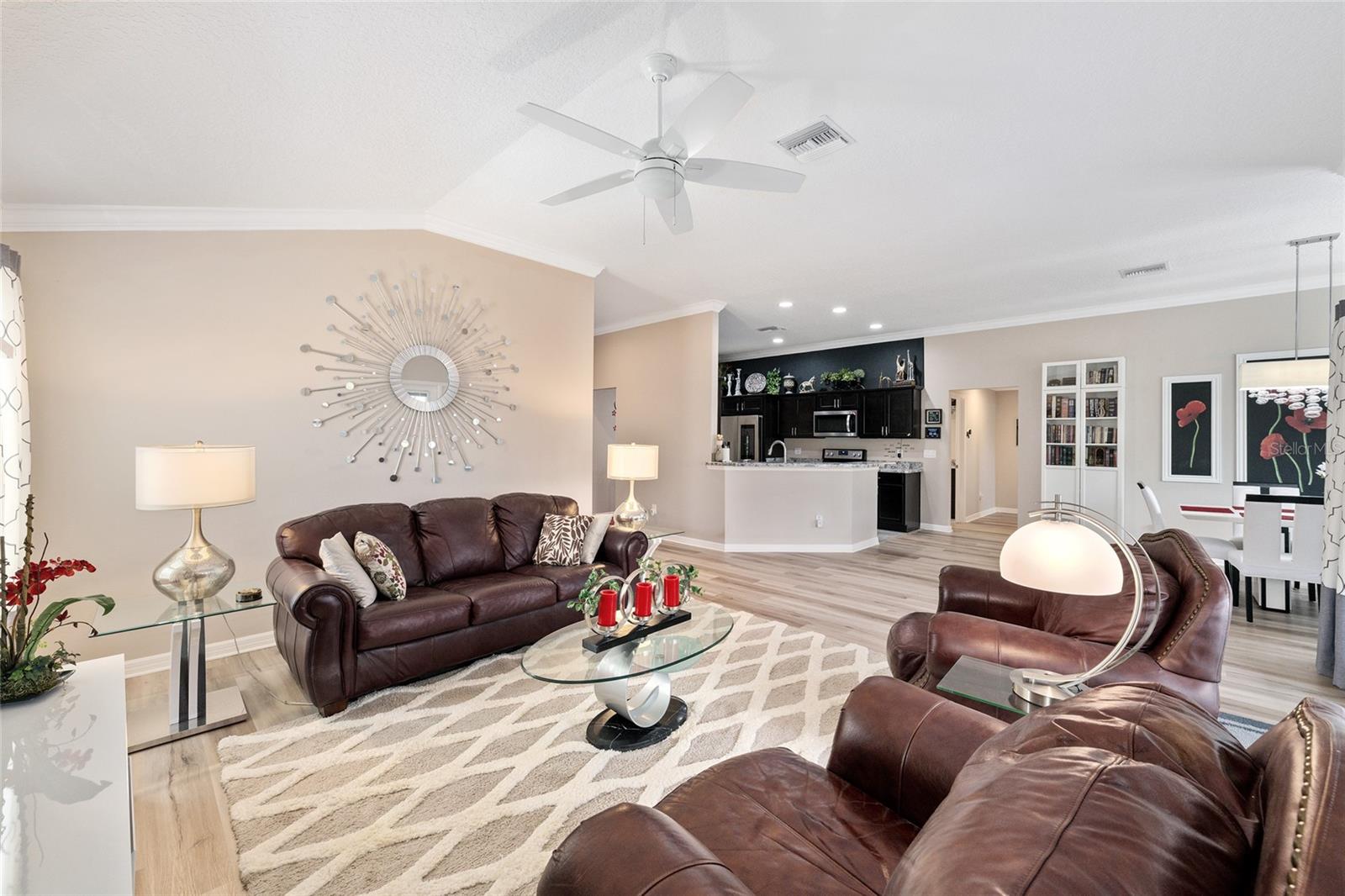 1194 MCDONOUGH PLACE, The Villages, FL 32163 1194 MCDONOUGH PLACE, The Villages, FL 32163