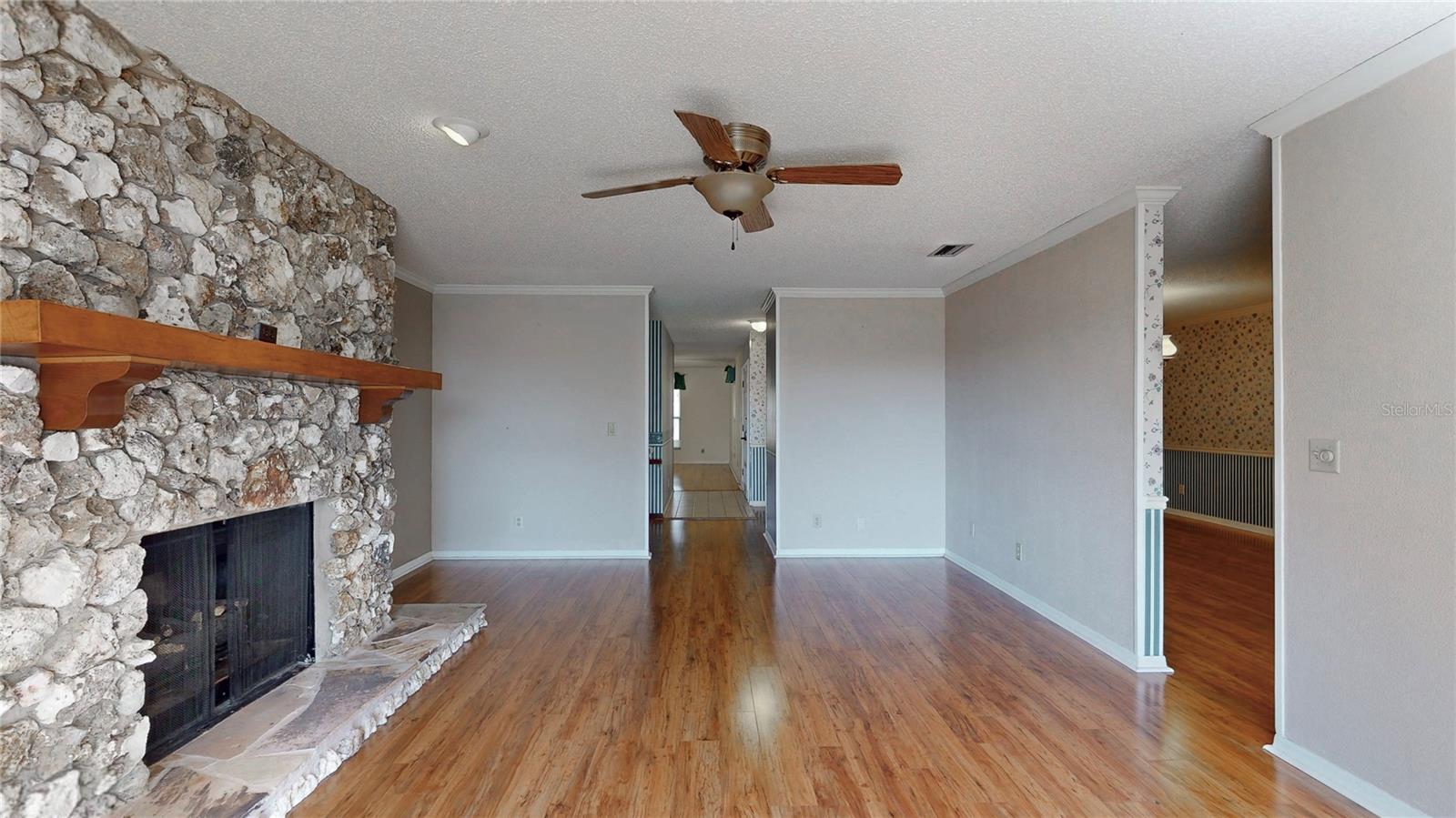 13 HERMOSA DRIVE, Eustis, FL 32726