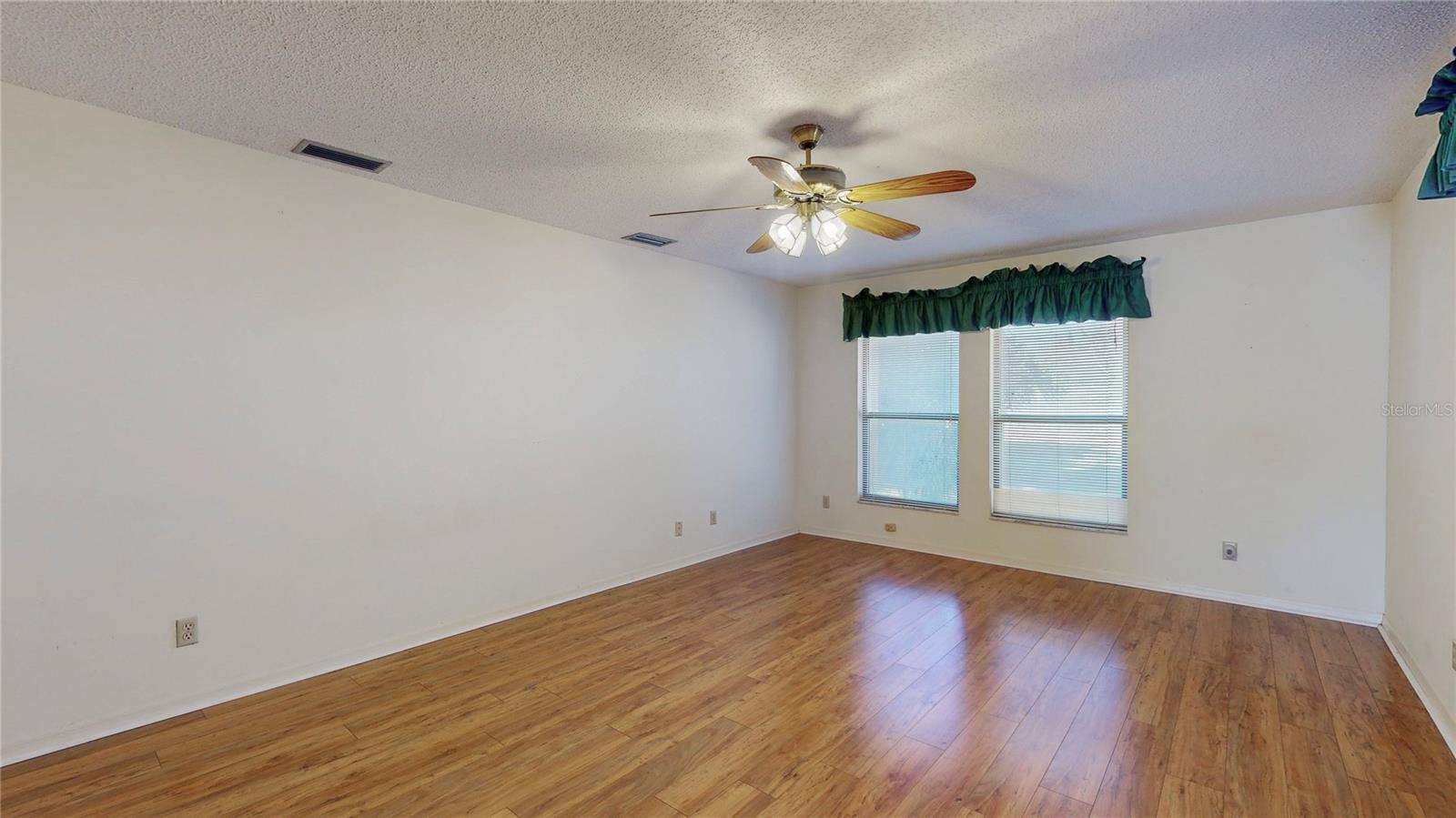 13 HERMOSA DRIVE, Eustis, FL 32726