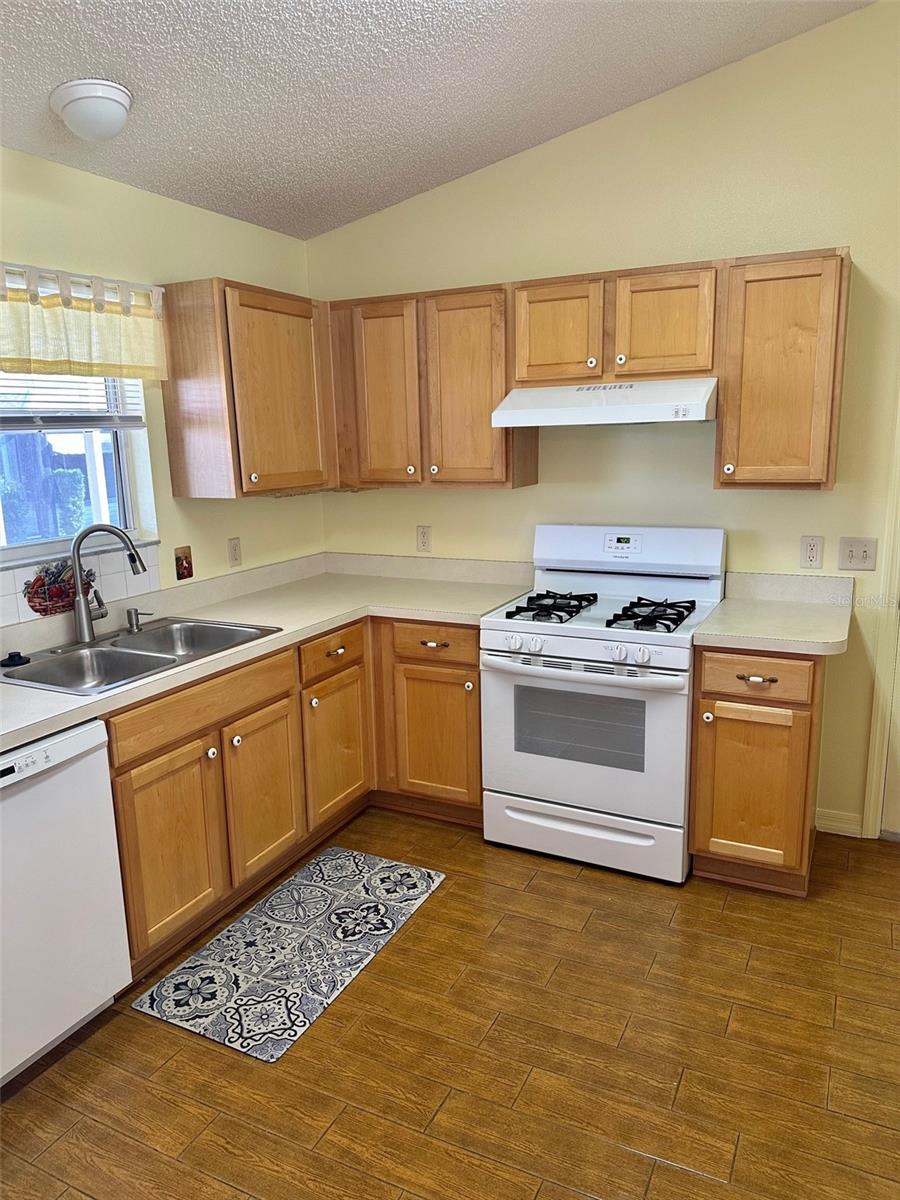 9230 SE 179TH WESLEY STREET, The Villages, FL 32162 9230 SE 179TH WESLEY STREET, The Villages, FL 32162