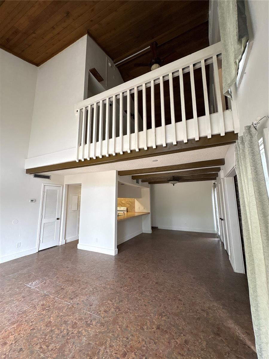 2010 CORNER LAKE DRIVE, #2010, Haines City, FL 33844