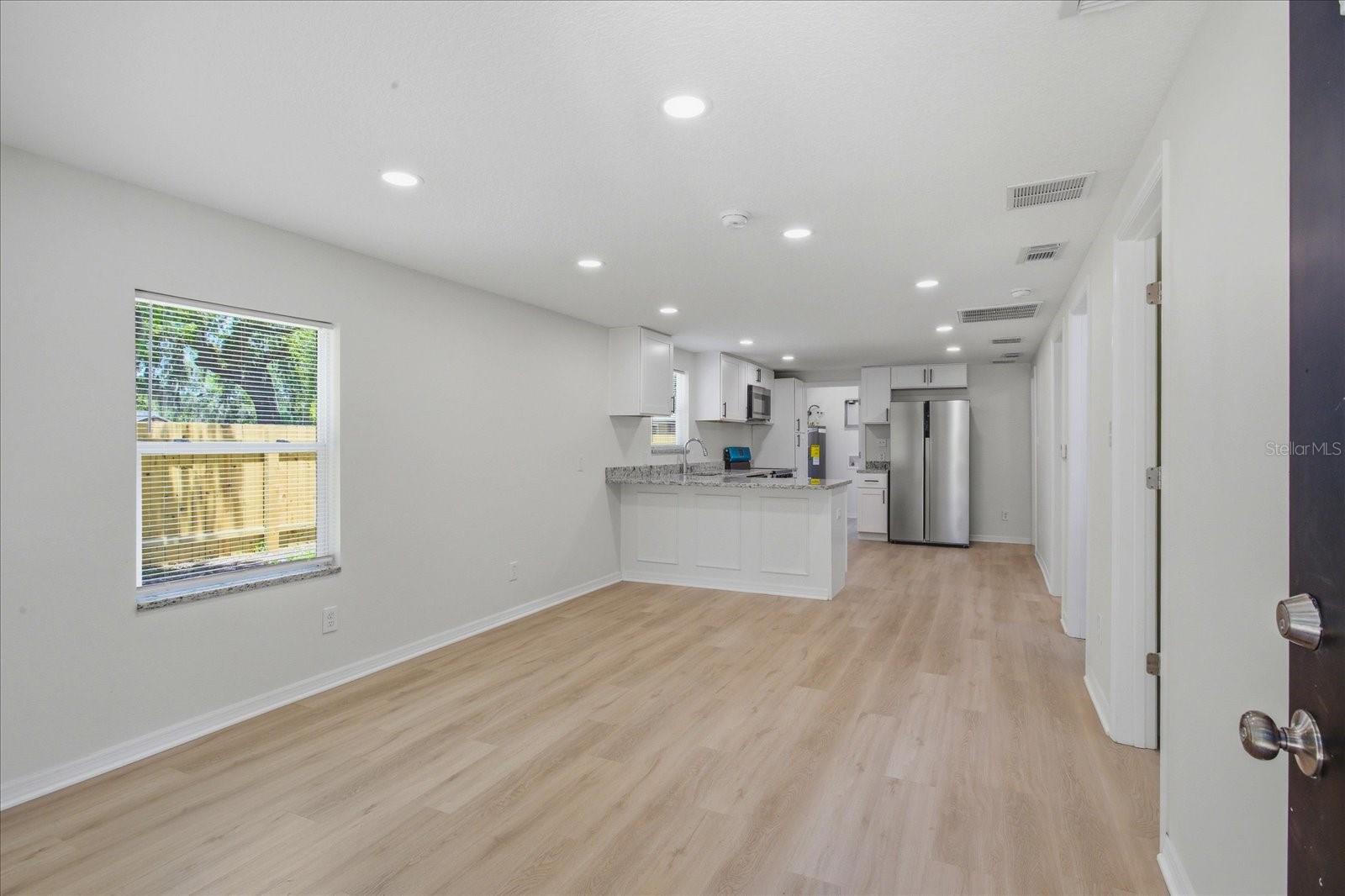 816 WOODLAND AVENUE, Leesburg, FL 34748