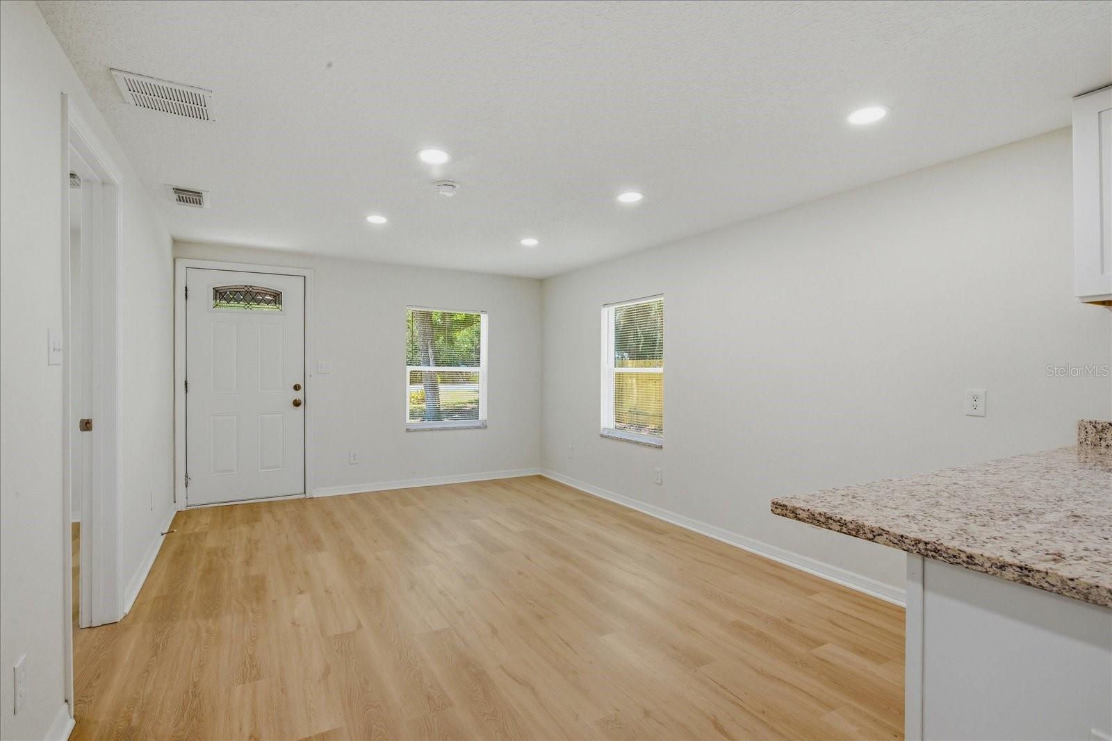 816 WOODLAND AVENUE, Leesburg, FL 34748