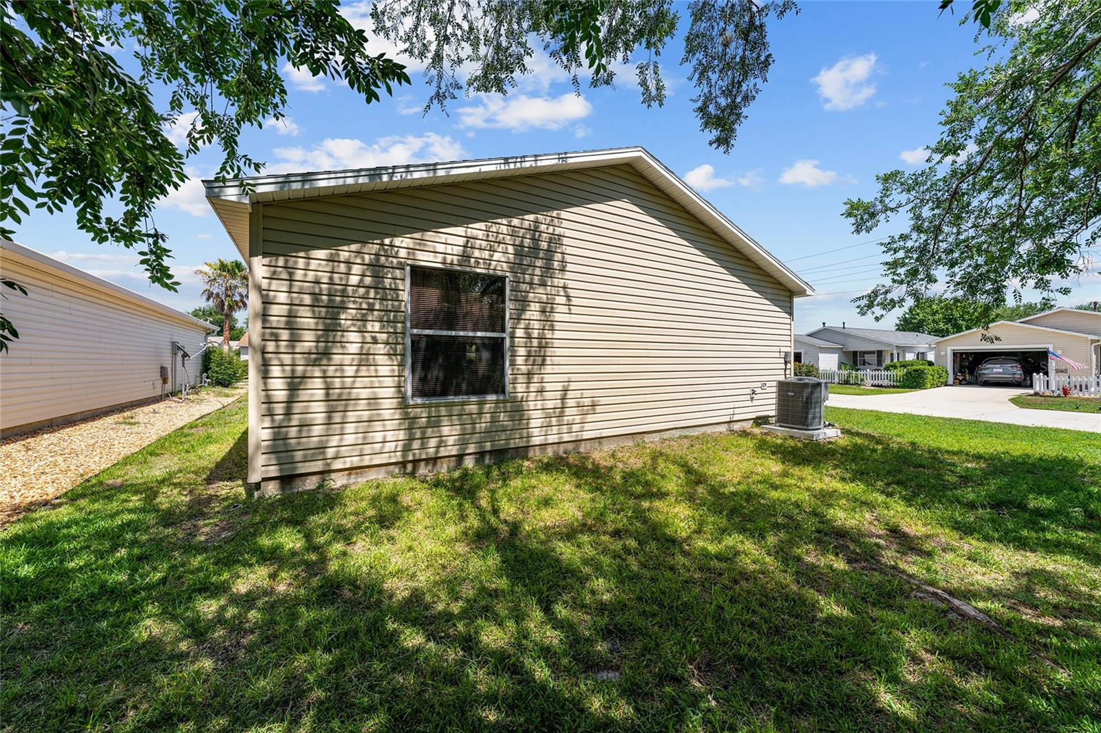 17300 SE 93RD HEYWARD AVENUE, The Villages, FL 32162