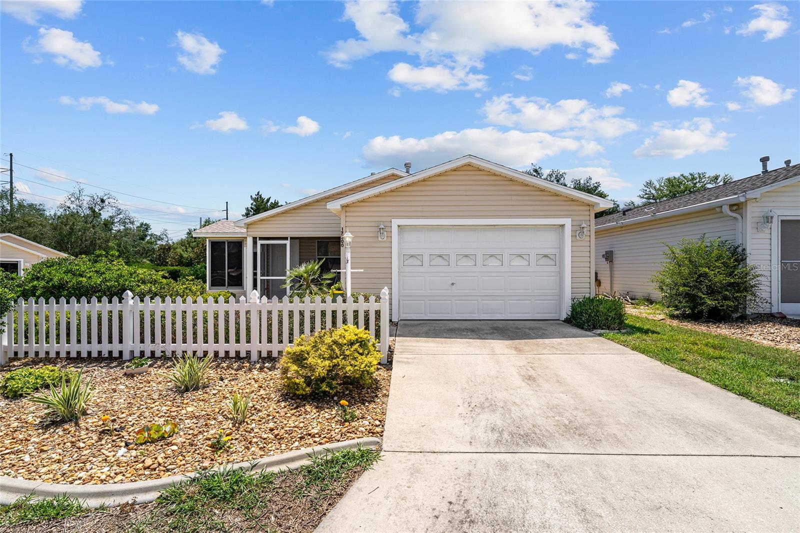 17300 SE 93RD HEYWARD AVENUE, The Villages, FL 32162