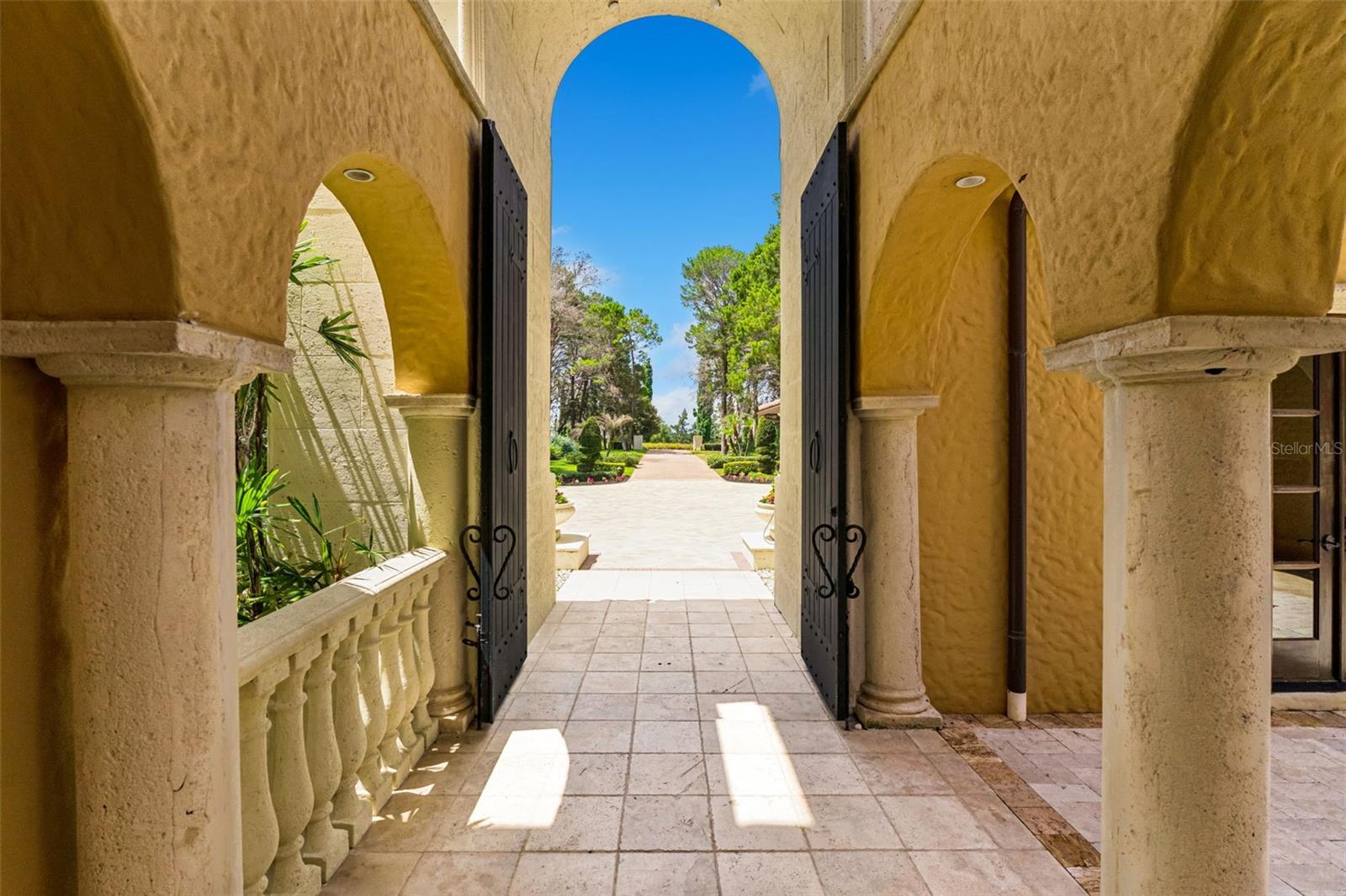 16619 AREZO COURT, Montverde, FL 34756 16619 AREZO COURT, Montverde, FL 34756