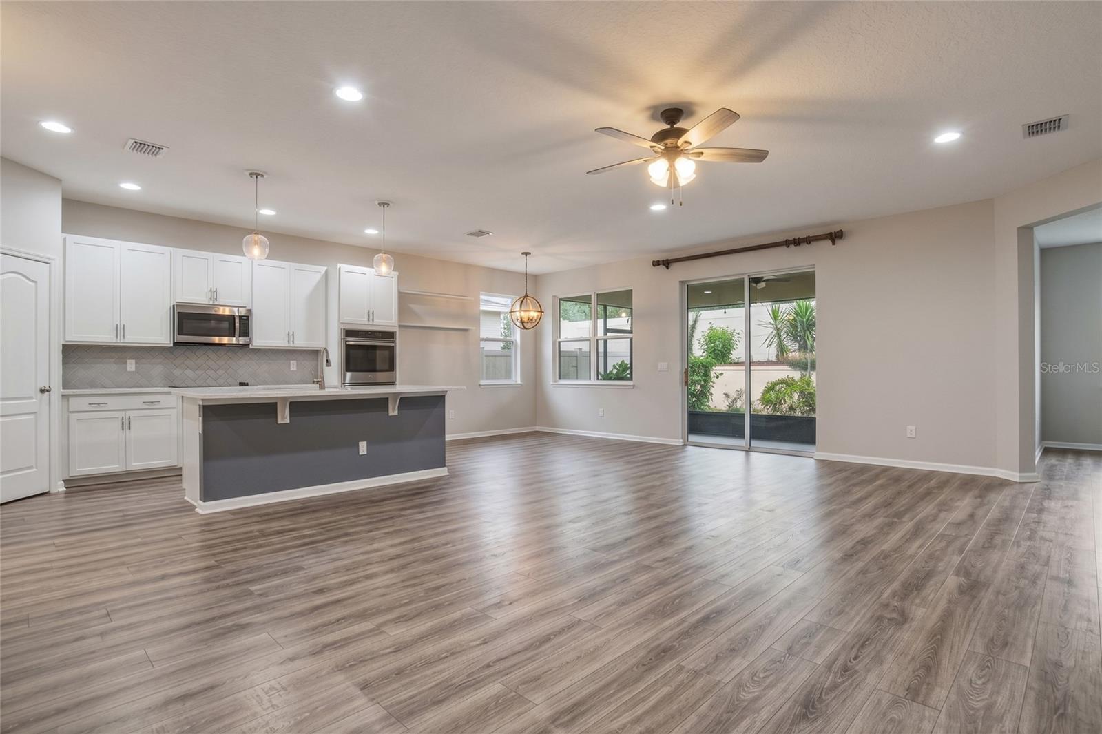 Living Room & Kitchen Empty