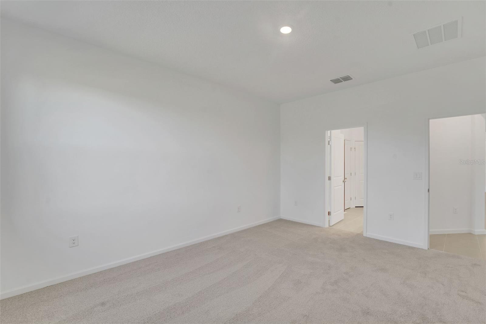 300 MEREDITH BOULEVARD, Winter Haven, FL 33881