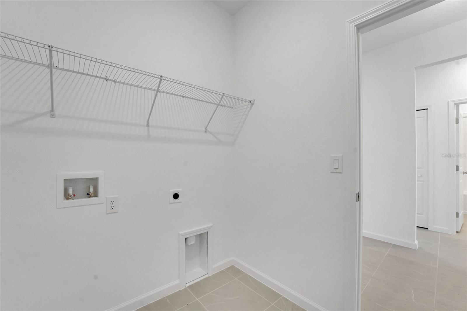 300 MEREDITH BOULEVARD, Winter Haven, FL 33881 300 MEREDITH BOULEVARD, Winter Haven, FL 33881