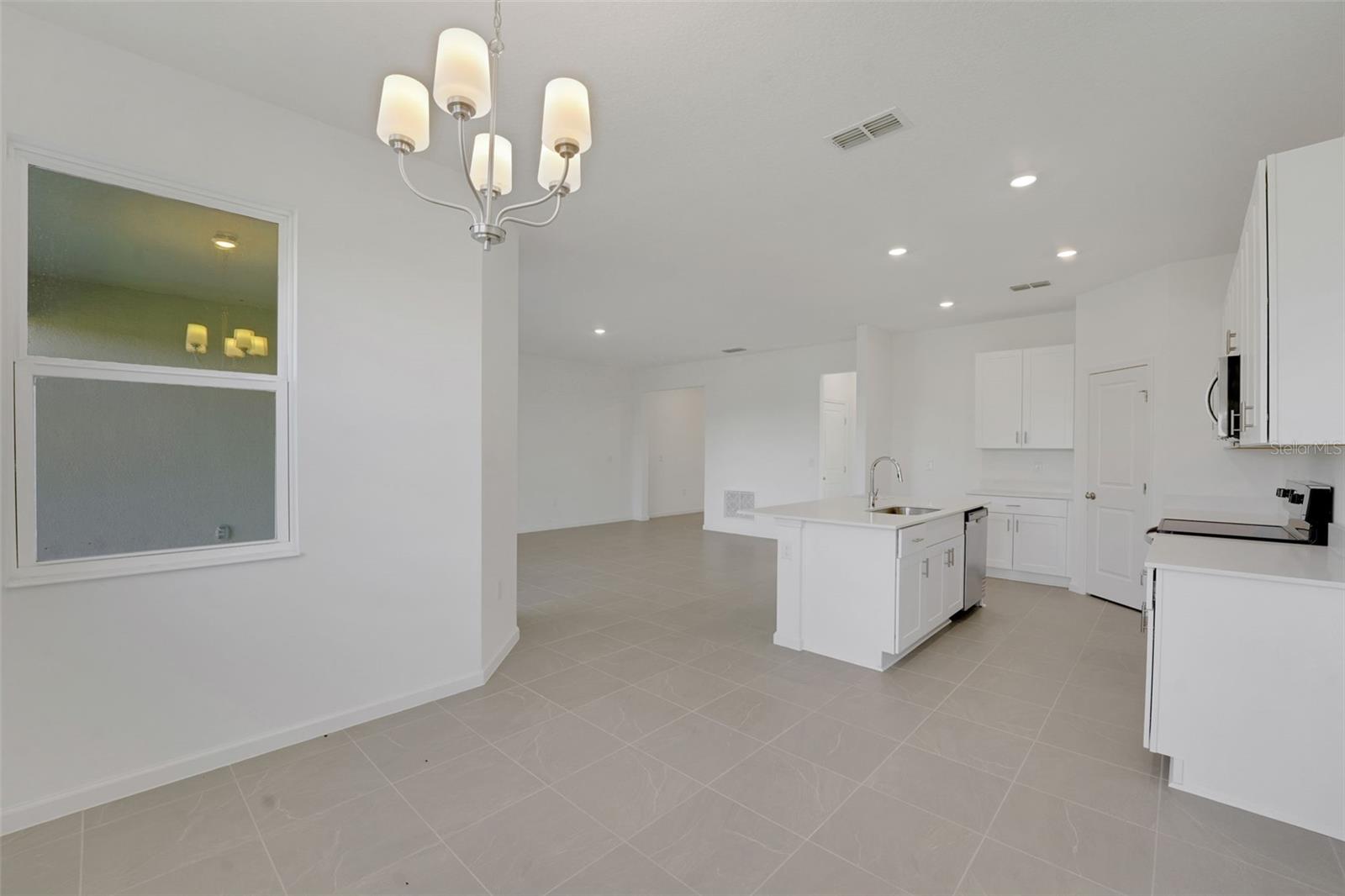 300 MEREDITH BOULEVARD, Winter Haven, FL 33881