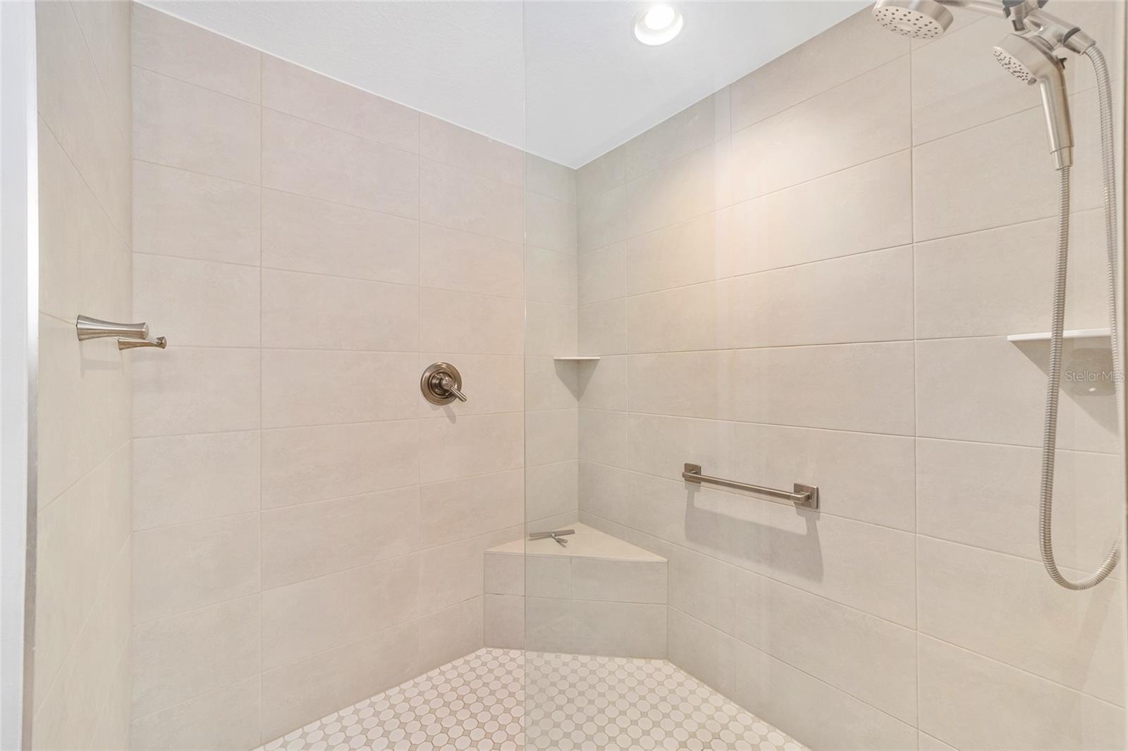 6557 MCKNIGHT LOOP, The Villages, FL 34762
