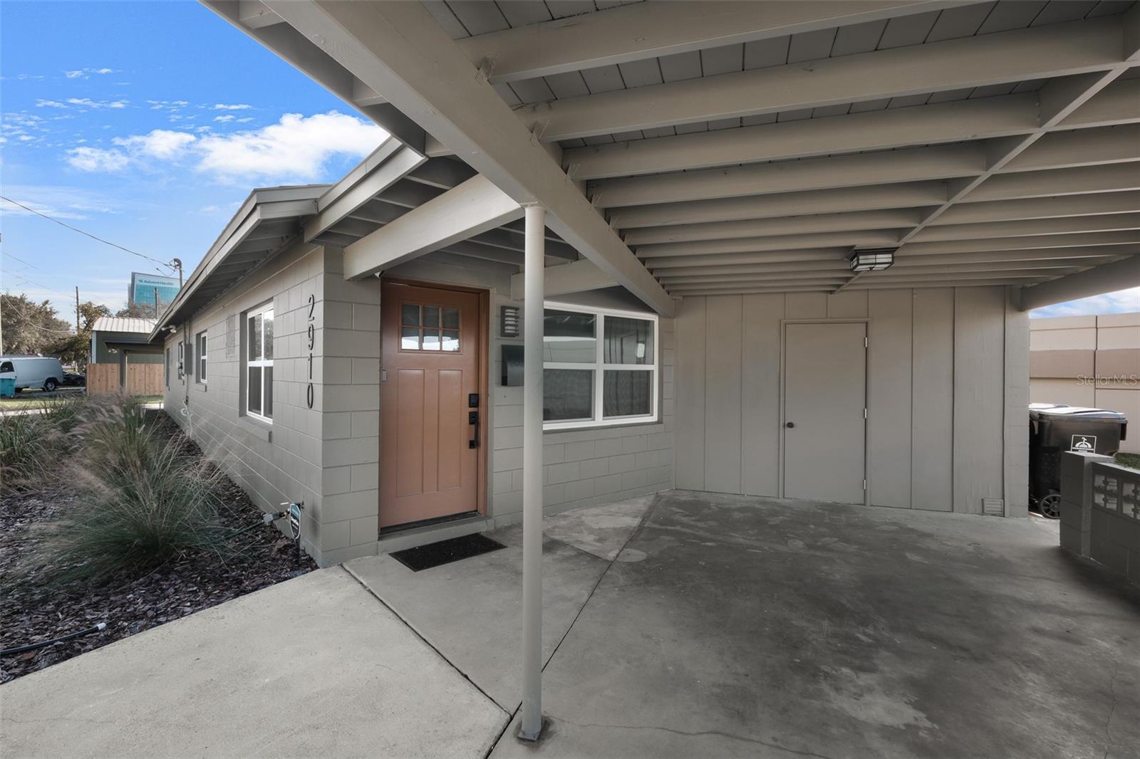 2910 Carport