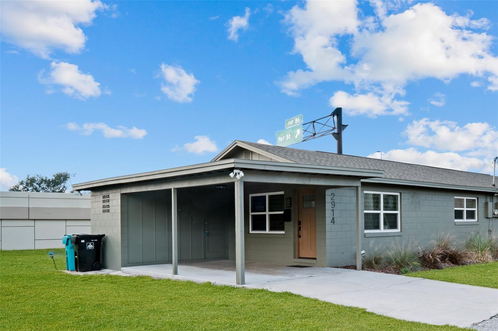 2914 Carport
