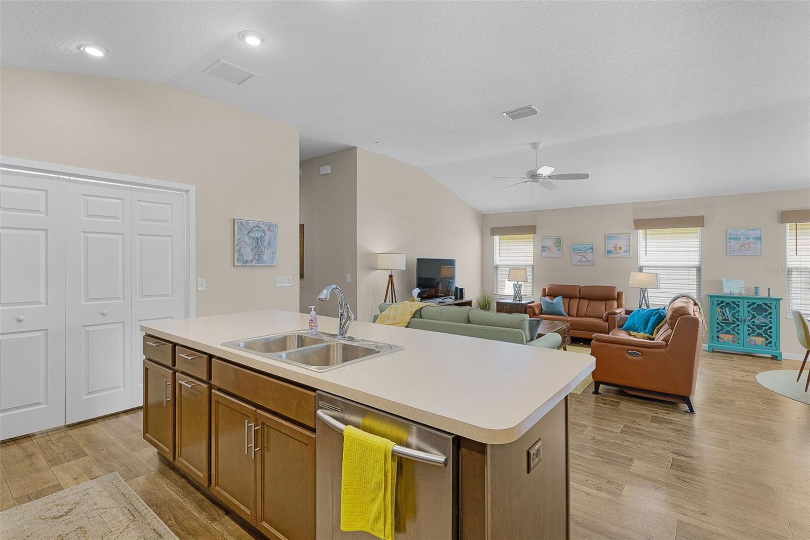 6080 ALLEN AVENUE, The Villages, FL 32163