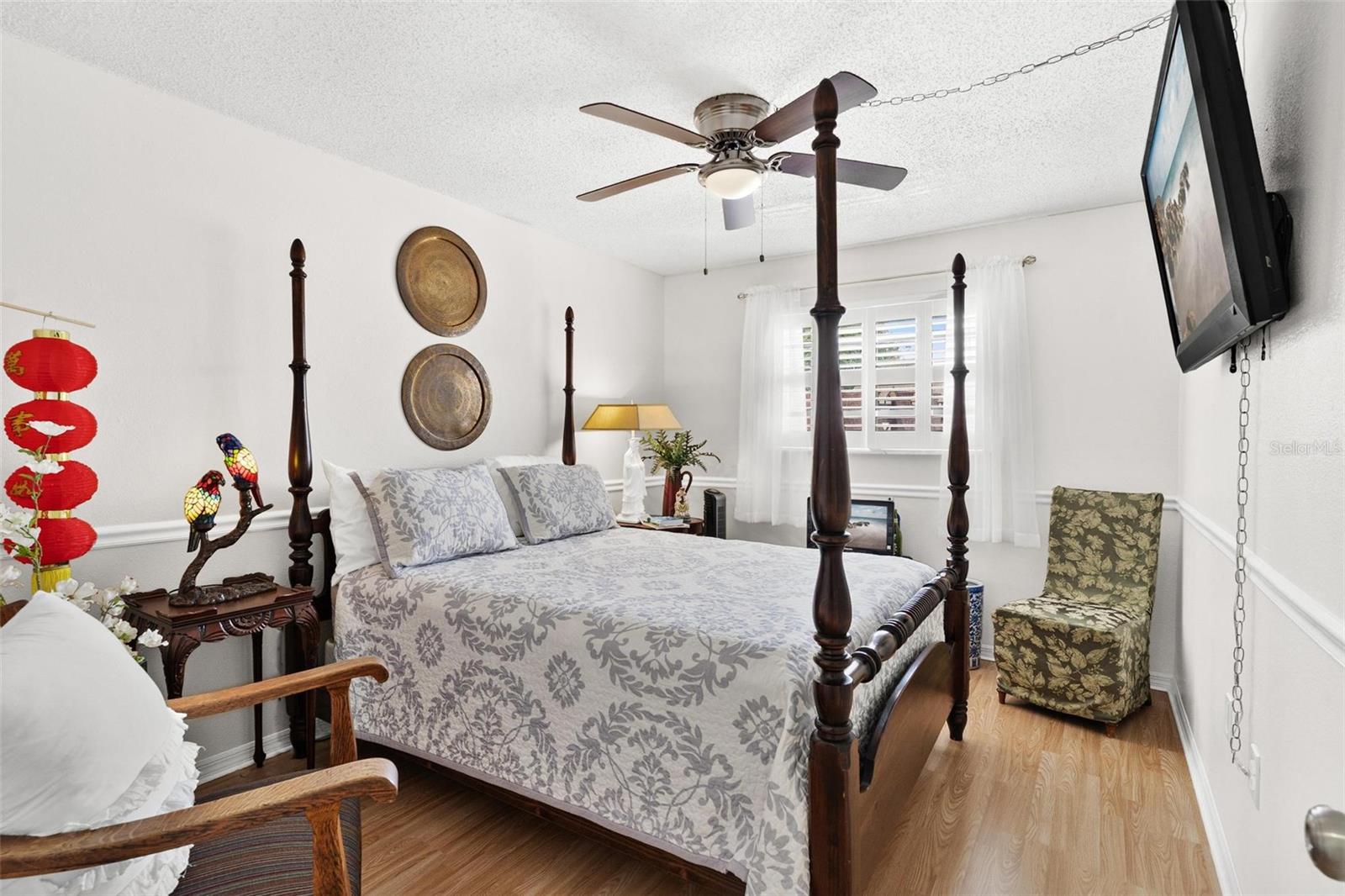 SECOND BEDROOM