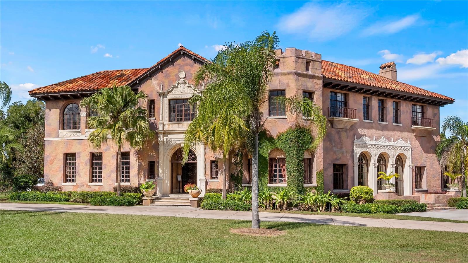 Historic Howey Mansion