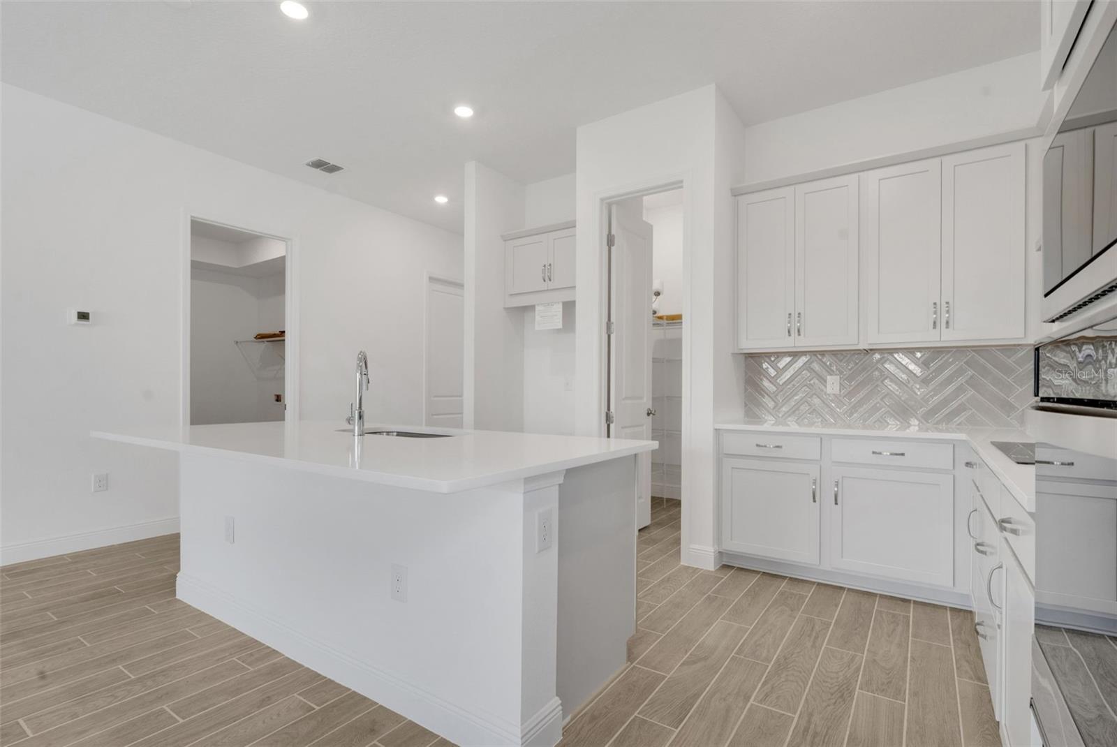 2984 GARDEN TRAIL BEND, St Cloud, FL 34771