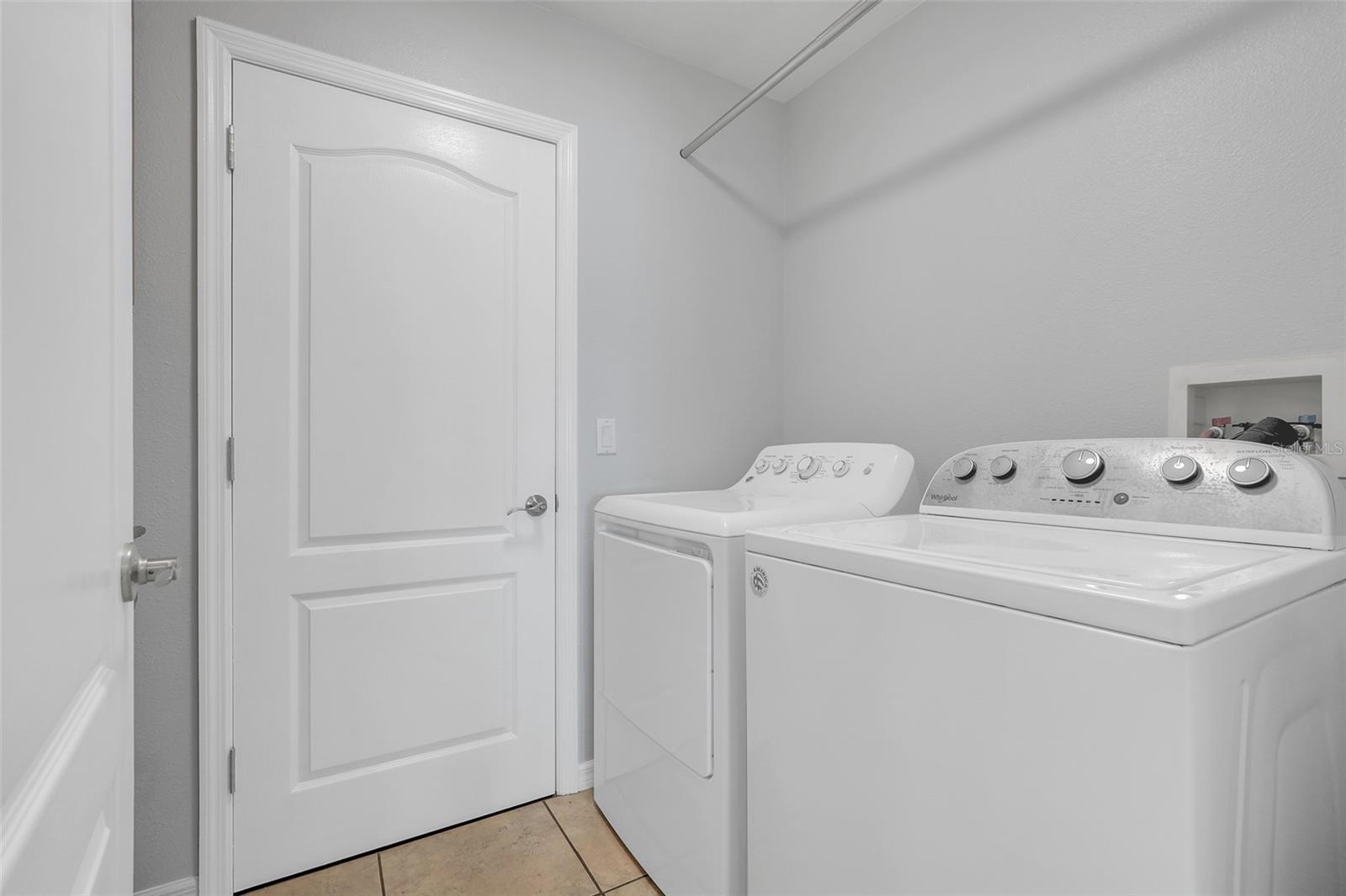 18233 ROSE STREET, Groveland, FL 34736