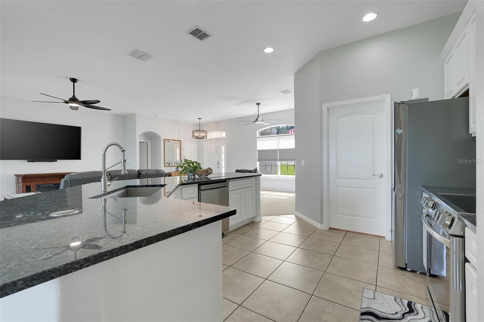 18233 ROSE STREET, Groveland, FL 34736