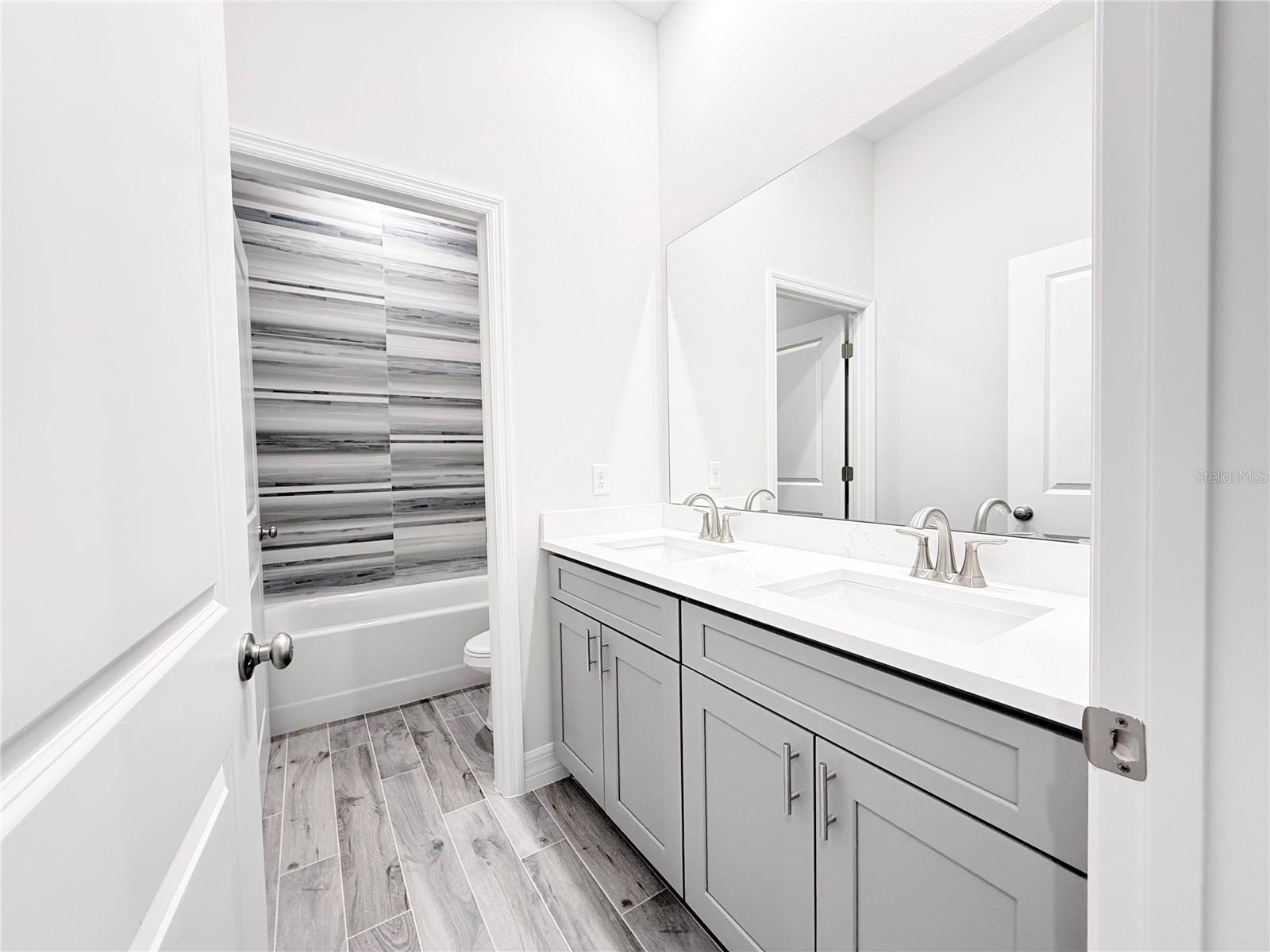 2nd Bathroom