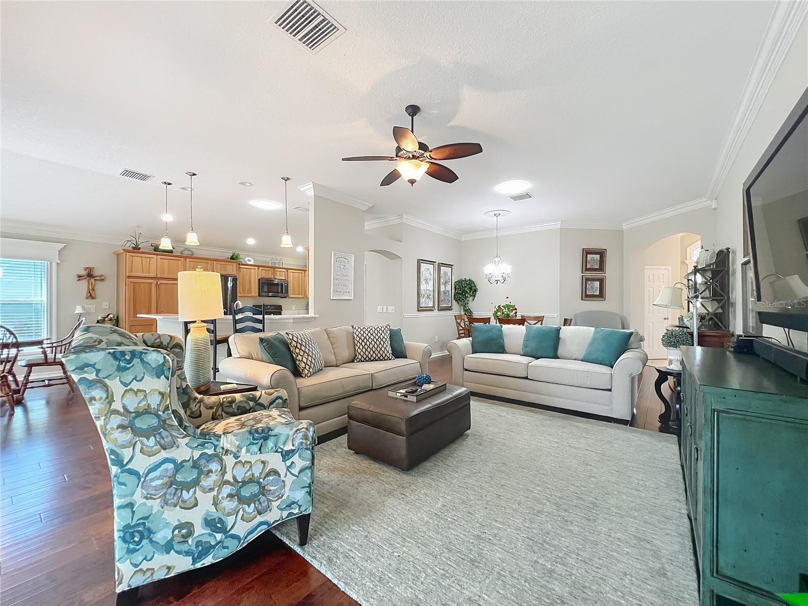 2875 RAIN LILY LOOP, The Villages, FL 32163