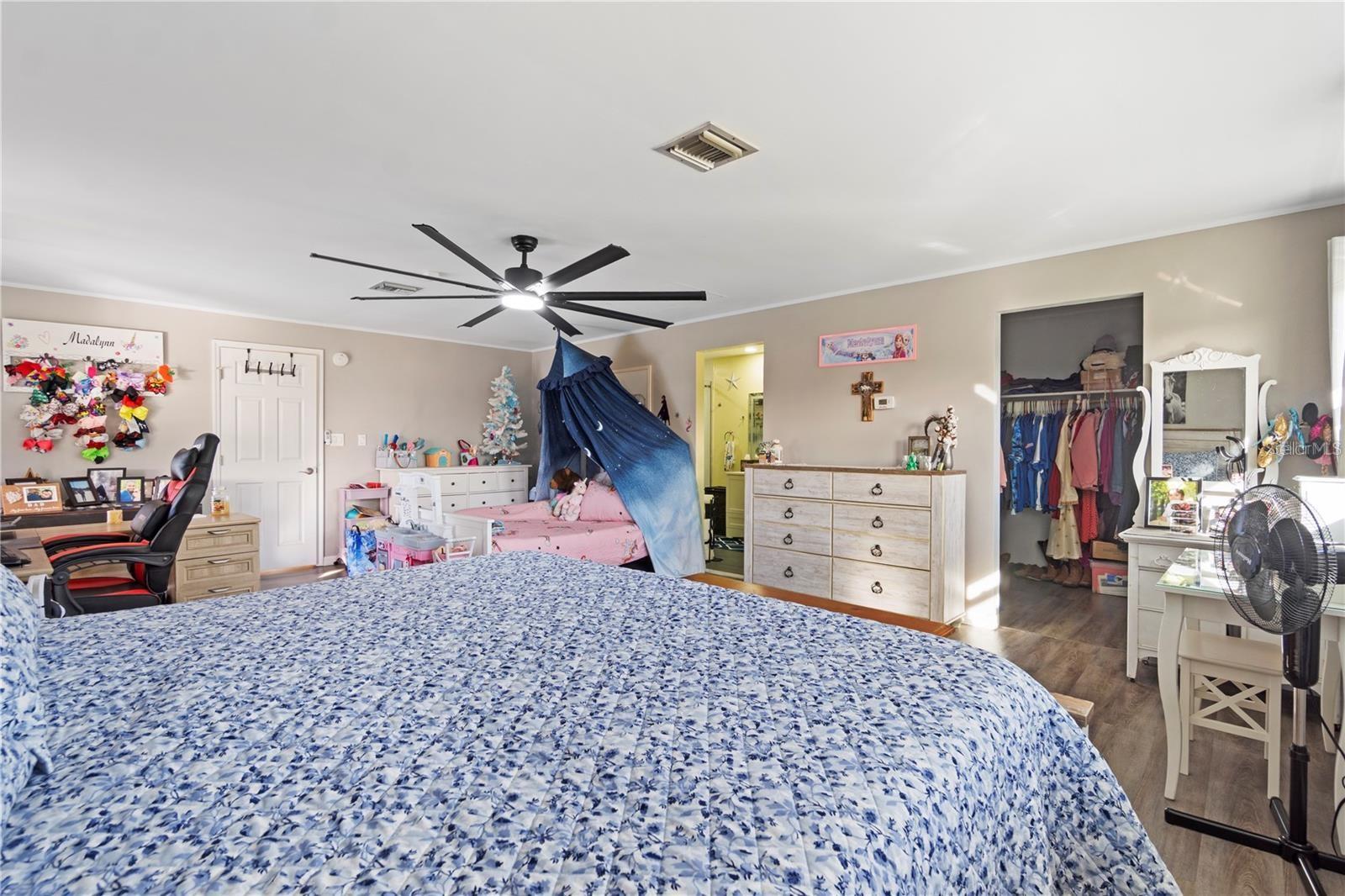 15525 VILLA CITY ROAD, Groveland, FL 34736