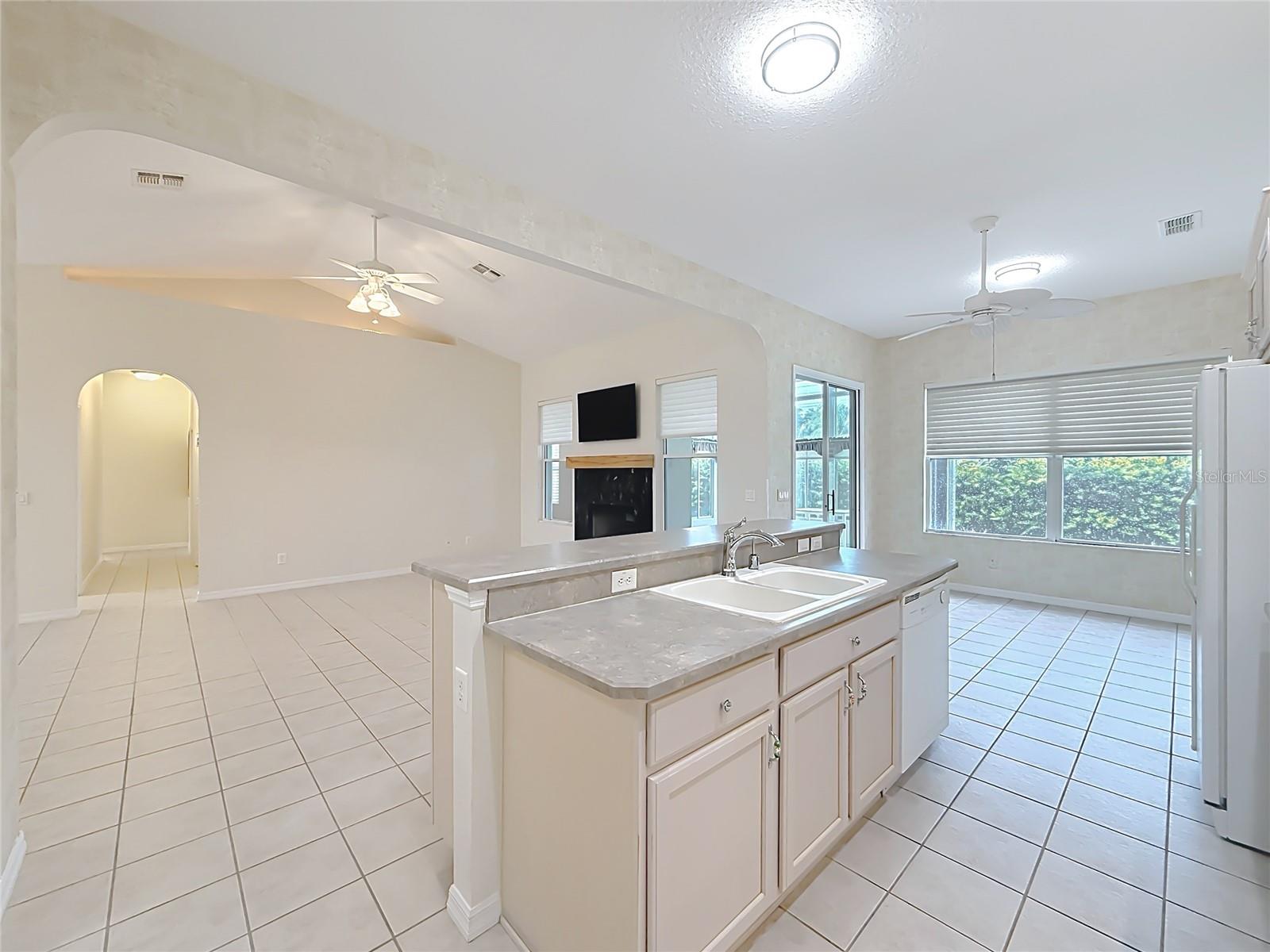 11932 SE 179TH STREET, Summerfield, FL 34491