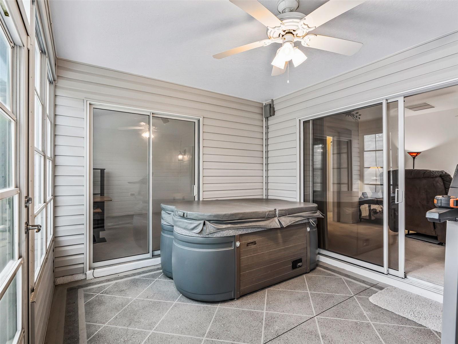 Lanai with Vinyl Windows