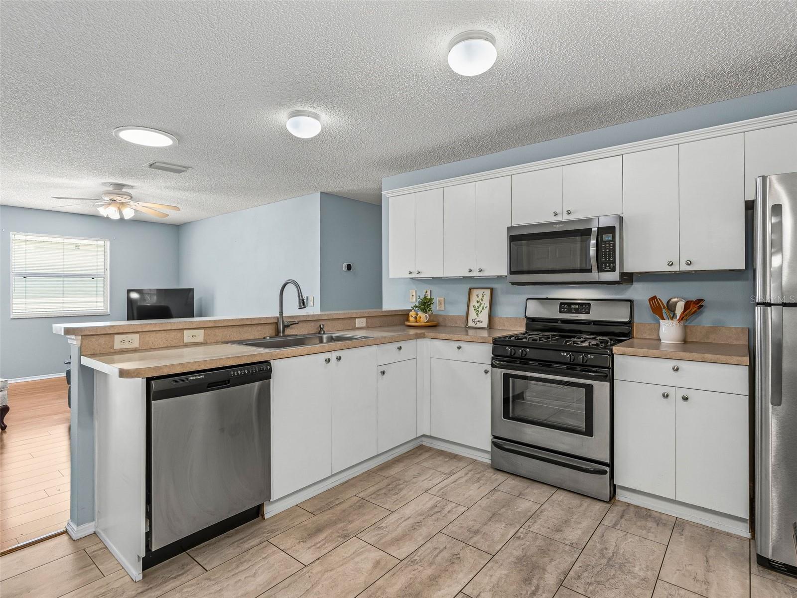 973 YORK TERRACE, The Villages, FL 32162