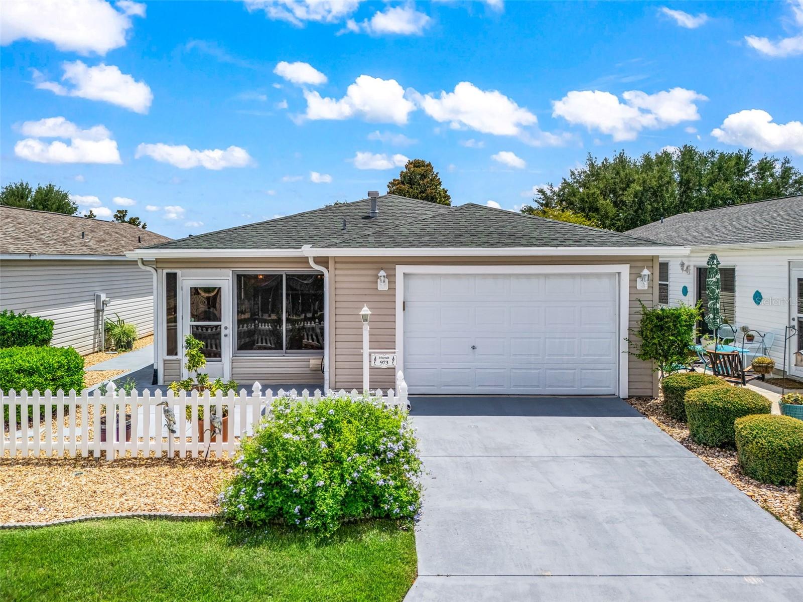973 YORK TERRACE, The Villages, FL 32162 973 YORK TERRACE, The Villages, FL 32162