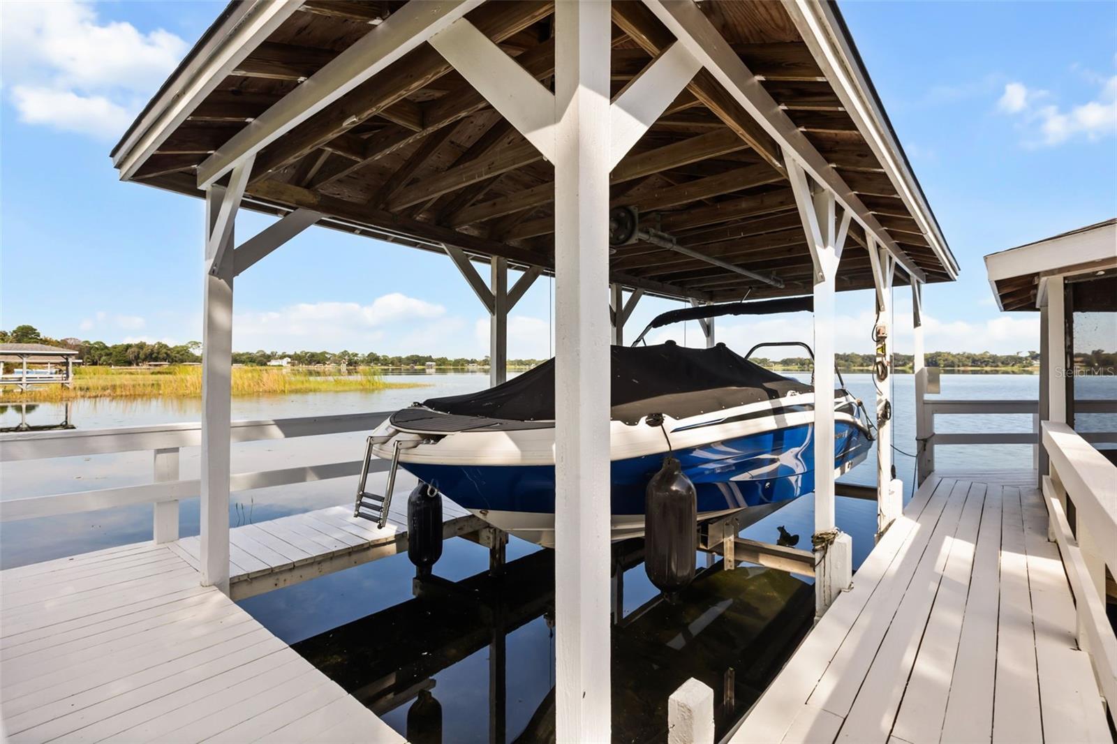Electric Boat Lift